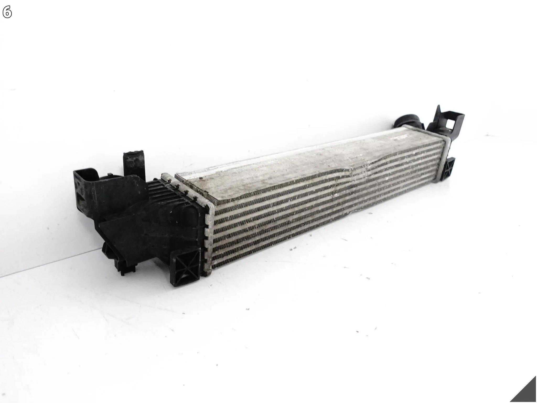 BMW F39 F45 F46 F48 F54 F55 F56 F57 F60 INTERCOOLER CHŁODNICA PRZÓD BMW F39 F45 F46 F48 F54 F55 F56 F57 F60 INTERCOOLER CHŁODNICA PRZÓD - obrazek 7