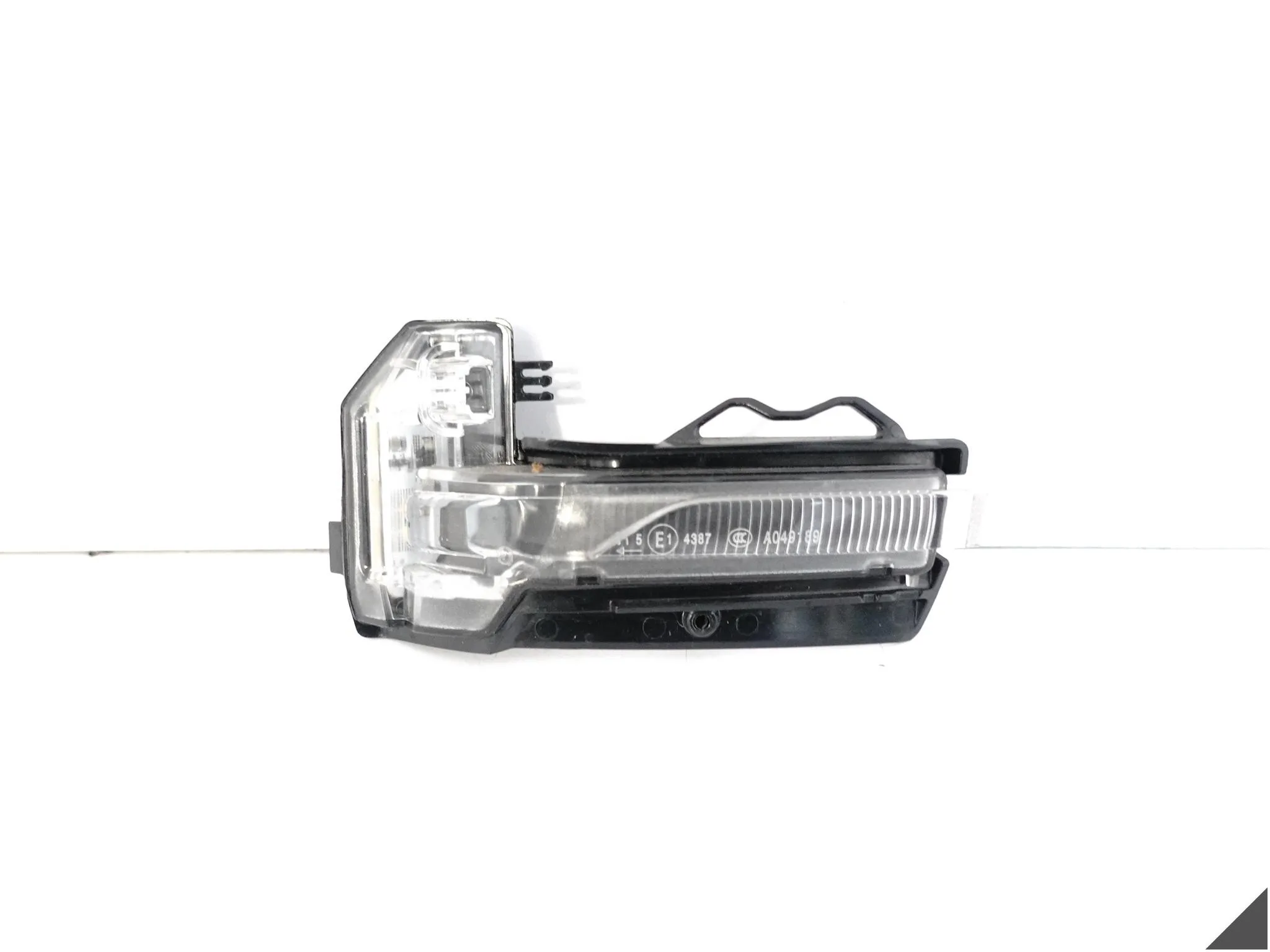 AUDI Q2 81A Q3 RSQ3 II F3 83A KIERUNKOWSKAZ KIERUNEK MIGACZ LUSTERKO LEWE AUDI Q2 81A Q3 RSQ3 II F3 83A KIERUNKOWSKAZ KIERUNEK MIGACZ LUSTERKO LEWE