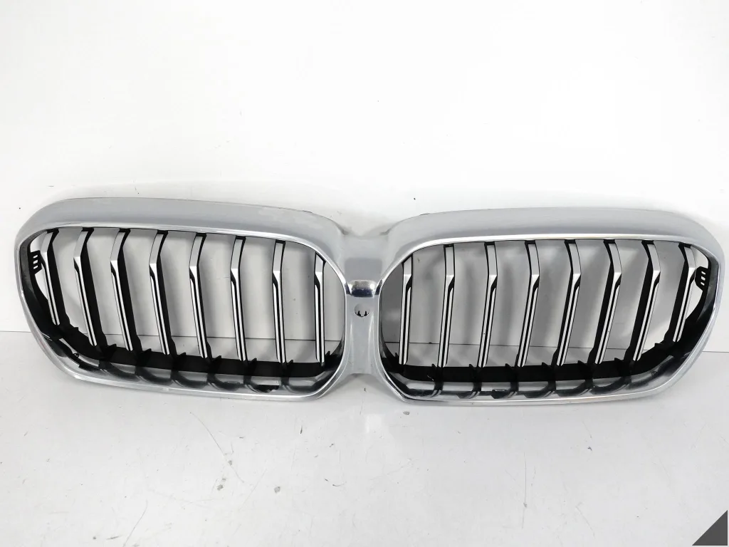 BMW 5 G30 G31 LCI LIFT 20-24 GRILL ATRAPA NERKI W ZDERZAK PRZÓD BMW 5 G30 G31 LCI LIFT 20-24 GRILL ATRAPA NERKI W ZDERZAK PRZÓD