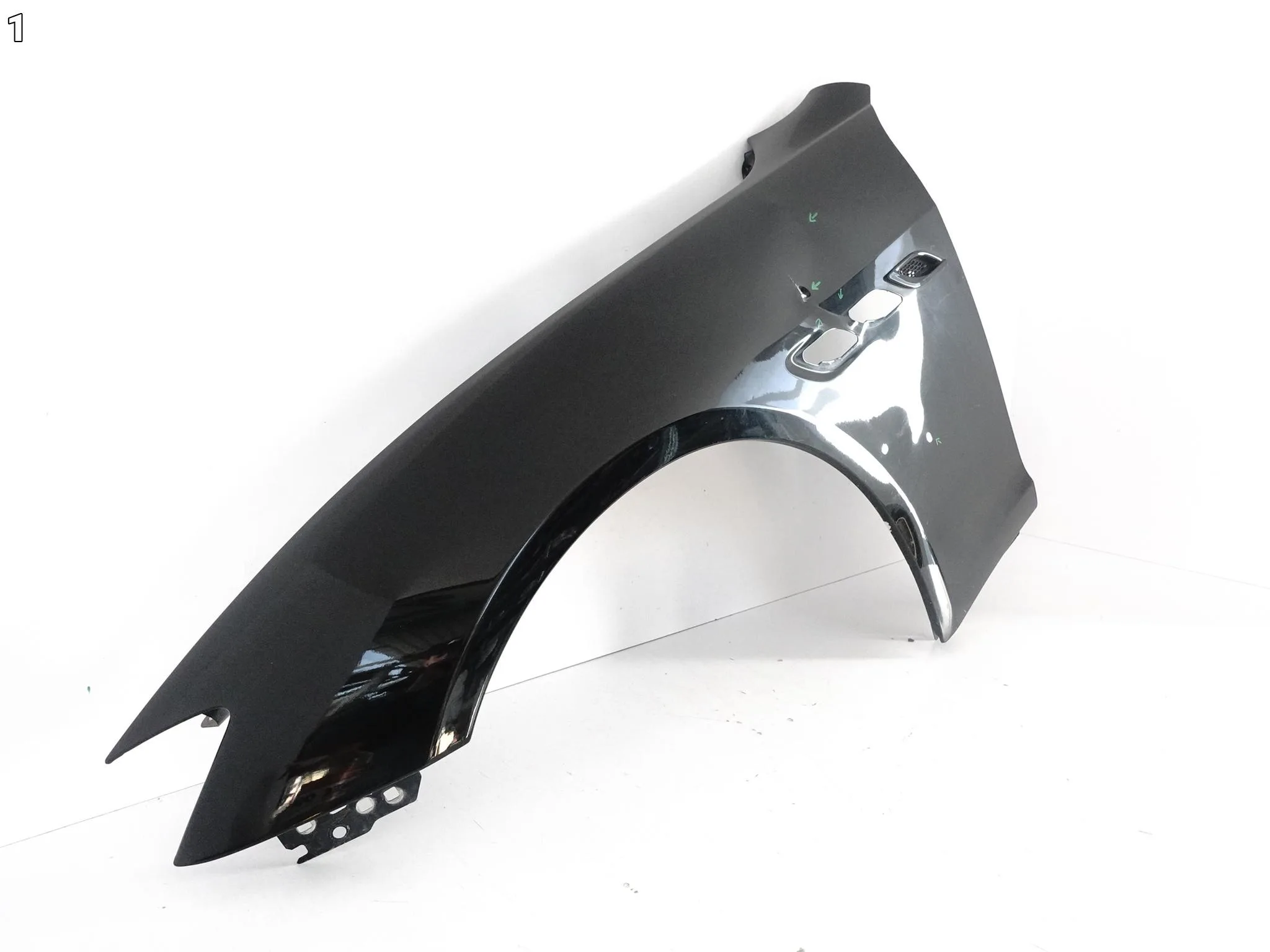 MASERATI QUATTROPORTE VI 6 M156 13-24 LIFT BŁOTNIK FENDER LEWY PRZÓD MASERATI QUATTROPORTE VI 6 M156 13-24 LIFT BŁOTNIK FENDER LEWY PRZÓD - obrazek 2