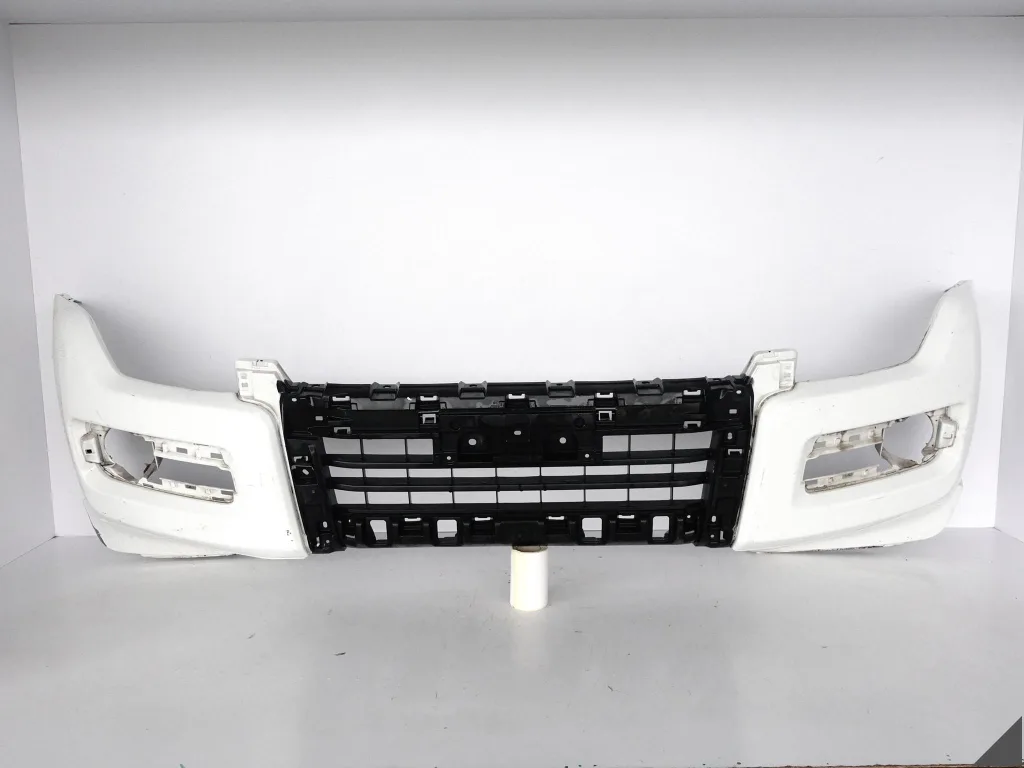 MITSUBISHI PAJERO IV (4 GENERACJA) LIFT 15-20 ZDERZAK BUMPER PRZÓD MITSUBISHI PAJERO IV (4 GENERACJA) LIFT 15-20 ZDERZAK BUMPER PRZÓD