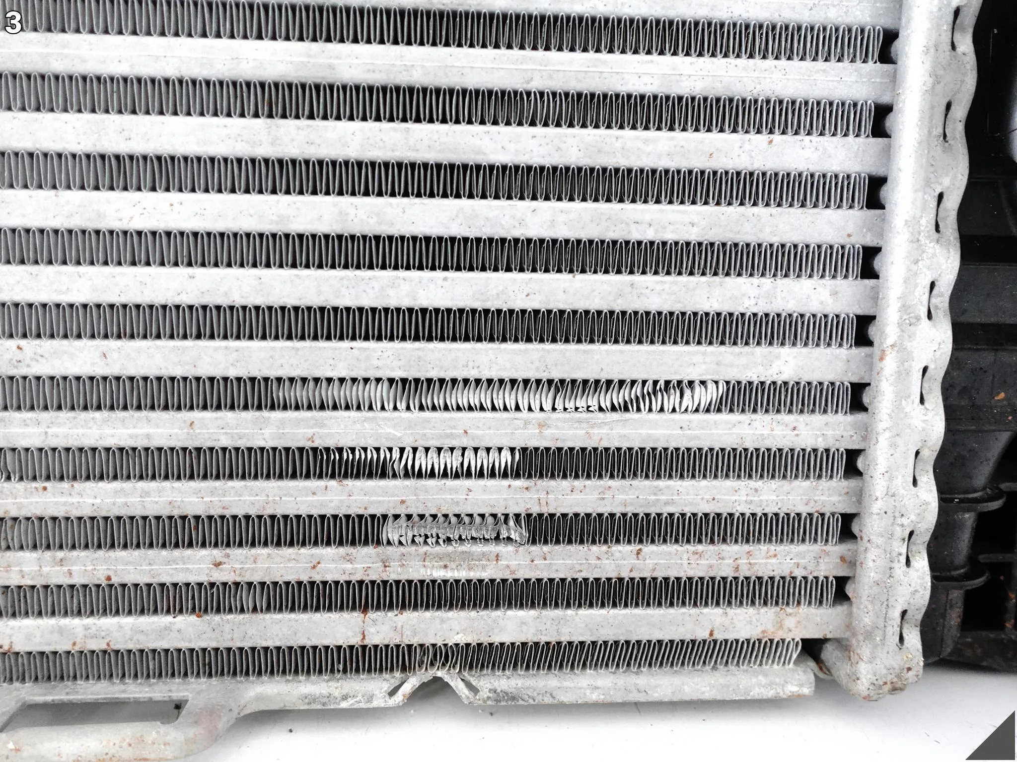 BMW X3 G01 X4 G02 INTERCOOLER CHŁODNICA POWIETRZA DOŁADOWUJĄCEGO PRZÓD BMW X3 G01 X4 G02 INTERCOOLER CHŁODNICA POWIETRZA DOŁADOWUJĄCEGO PRZÓD - obrazek 4