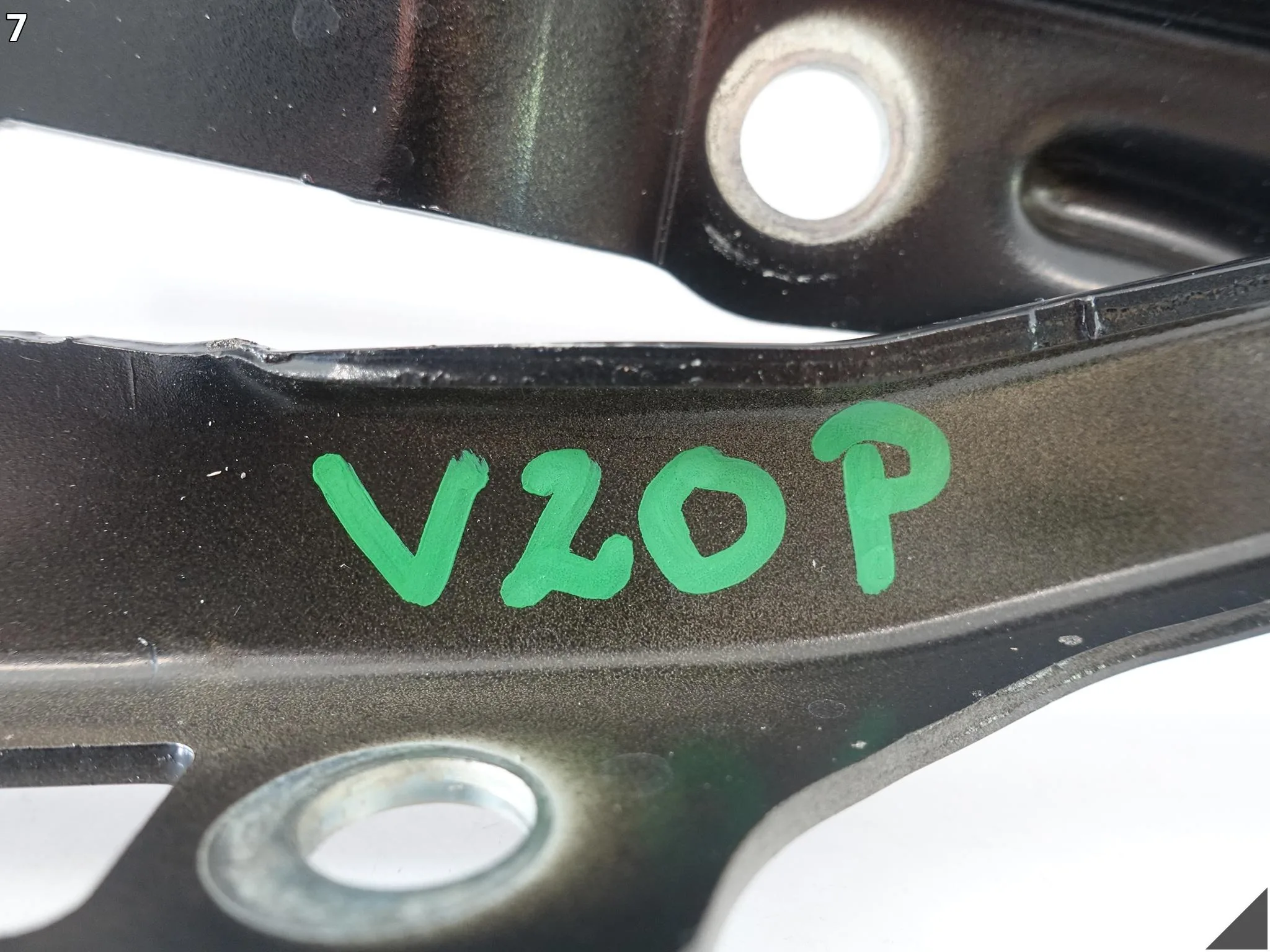 VW TIGUAN CT1 III 571 24- ZAWIAS MASKI POKRYWY SILNIKA LEWY PRZÓD LY9T VW TIGUAN CT1 III 571 24- ZAWIAS MASKI POKRYWY SILNIKA LEWY PRZÓD LY9T - obrazek 8
