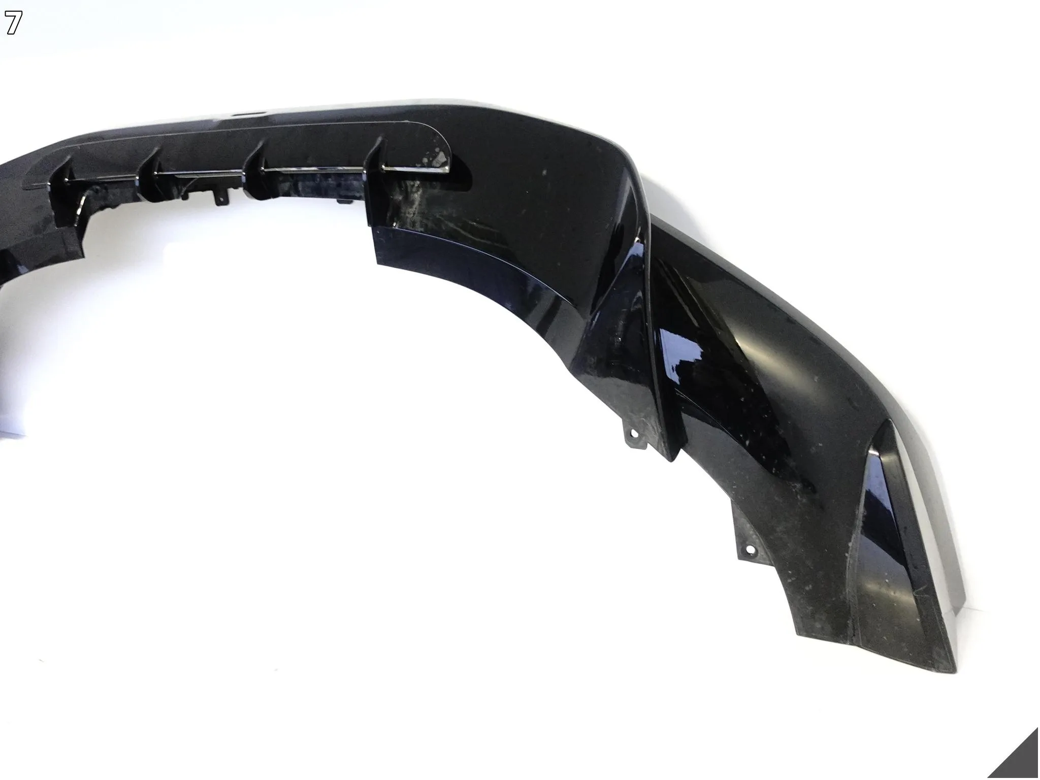 ASTON MARTIN DBX 20- ZDERZAK BUMPER SPOILER DYFUZOR TYŁ PY83-17E955-AB ASTON MARTIN DBX 20- ZDERZAK BUMPER SPOILER DYFUZOR TYŁ PY83-17E955-AB - obrazek 8