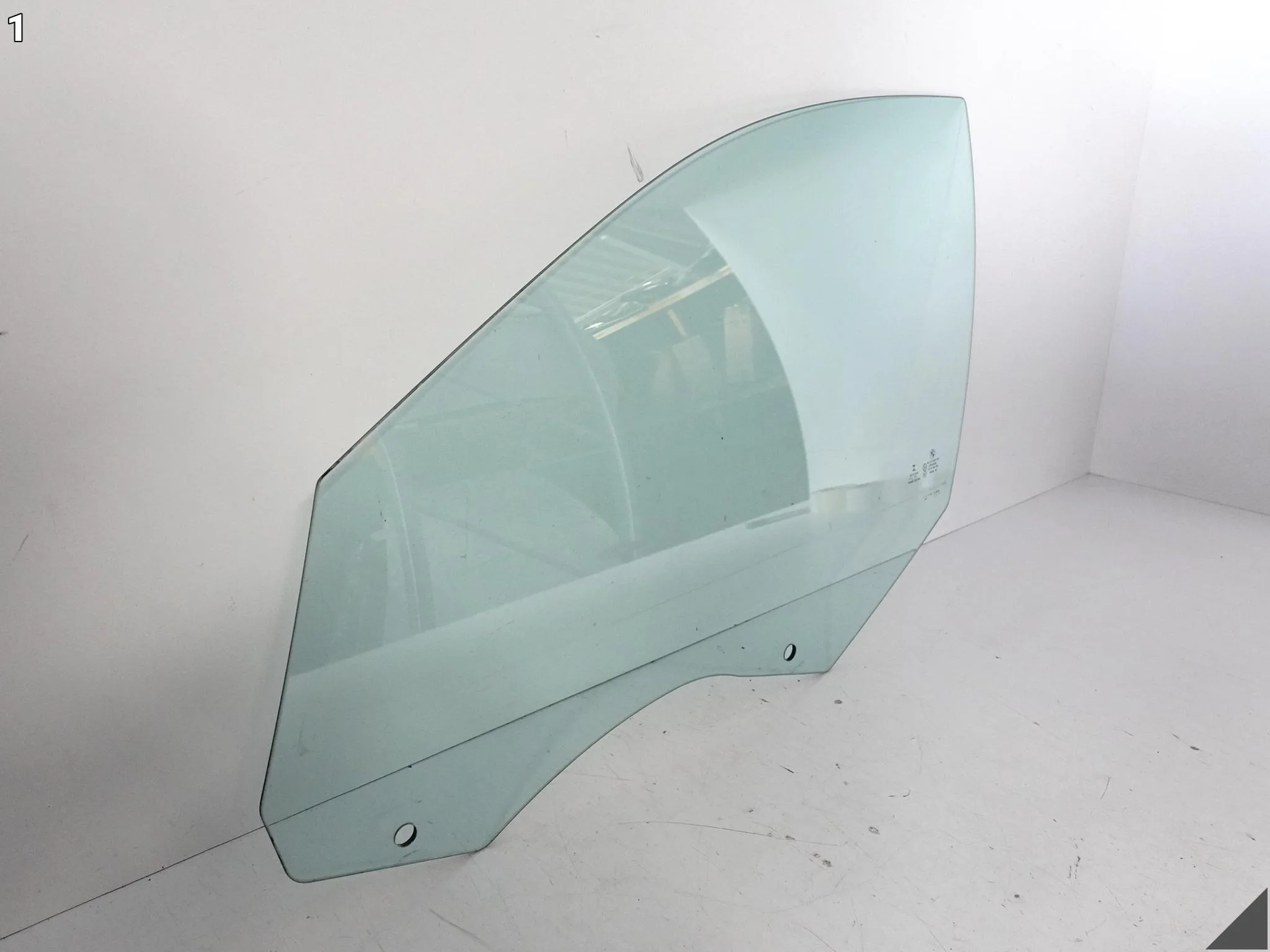 BMW 5 F10 F11 10-17 SZYBA BOCZNA KIEROWCY DRZWI GLASS LEWA PRZÓD 7182109 BMW 5 F10 F11 10-17 SZYBA BOCZNA KIEROWCY DRZWI GLASS LEWA PRZÓD 7182109 - obrazek 2