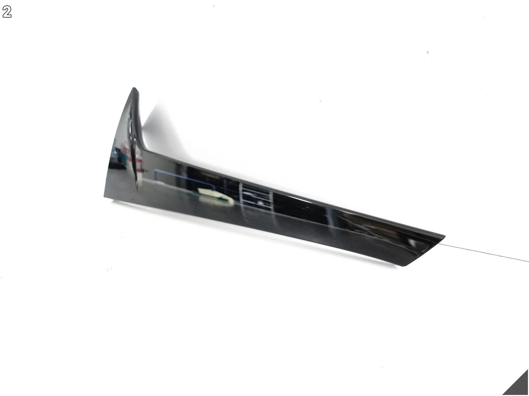 VW GOLF 8 VIII 5H9 VARIANT KOMBI 19- LISTWA BLENDA SPOILER KLAPY LEWY TYŁ VW GOLF 8 VIII 5H9 VARIANT KOMBI 19- LISTWA BLENDA SPOILER KLAPY LEWY TYŁ - obrazek 3