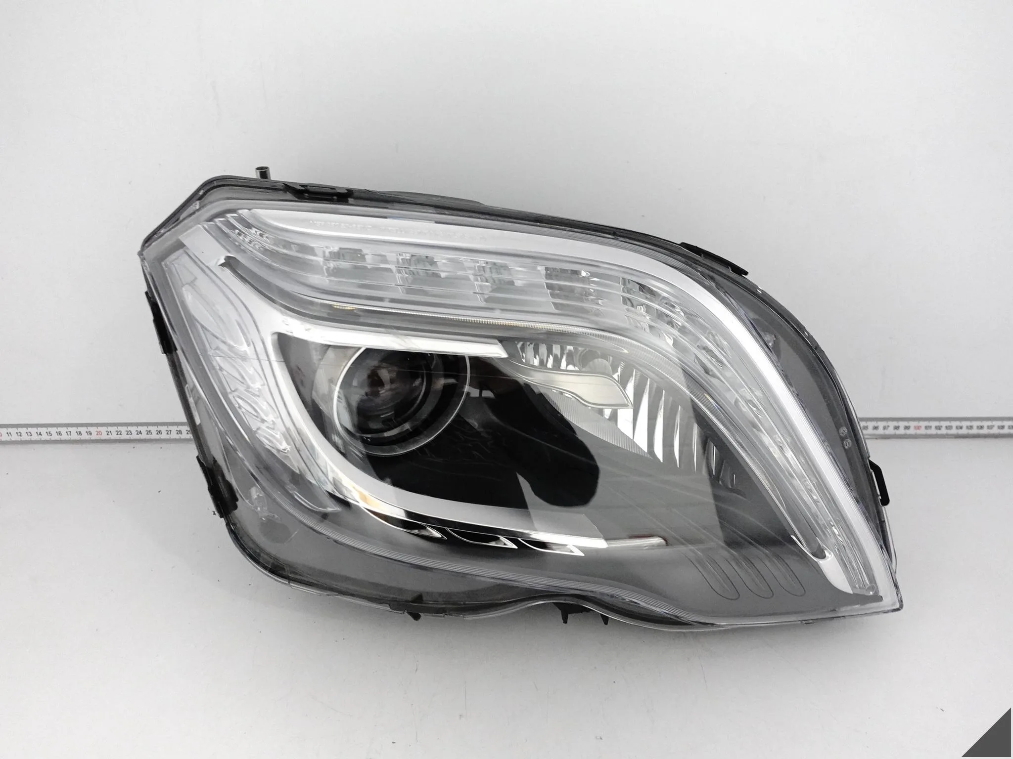 MERCEDES GLK X204 12-15 LIFT MOPF ILS XENON + LED LAMPA PRAWA PRZÓD EUROPA MERCEDES GLK X204 12-15 LIFT MOPF ILS XENON + LED LAMPA PRAWA PRZÓD EUROPA