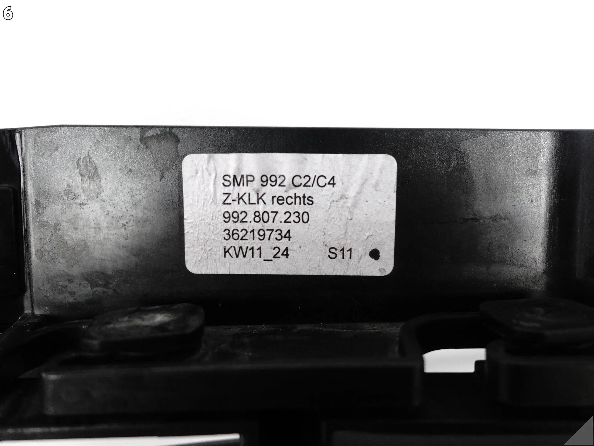 PORSCHE 911 992 20- KRATKA ŻALUZJA KIEROWNICA POWIETRZA WLOT PRAWA PRZÓD PORSCHE 911 992 20- KRATKA ŻALUZJA KIEROWNICA POWIETRZA WLOT PRAWA PRZÓD - obrazek 7