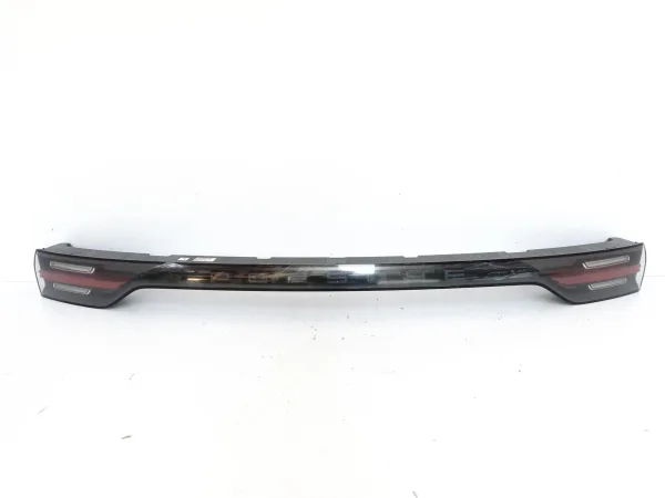 PORSCHE CAYENNE 9Y0 E3 18-23 LAMPA BLENDA LED W KLAPĘ TYŁ EU CZARNY NAPIS