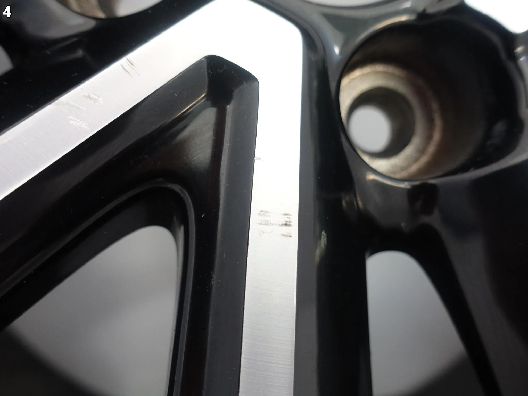 SUZUKI SWIFT MK8 VI 17- FELGA 6Jx16 ET45 4×100 43210-68LK0 SUZUKI SWIFT MK8 VI 17- FELGA 6Jx16 ET45 4x100 43210-68LK0 - obrazek 5