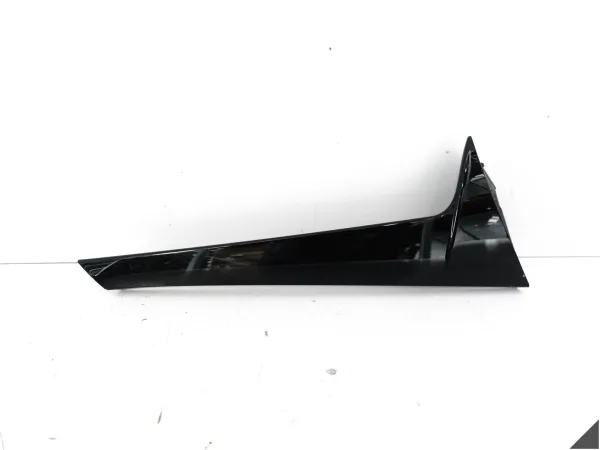 VW GOLF 8 VIII 5H9 VARIANT KOMBI 19- LISTWA BLENDA SPOILER KLAPY PRAWY TYŁ VW GOLF 8 VIII 5H9 VARIANT KOMBI 19- LISTWA BLENDA SPOILER KLAPY PRAWY TYŁ