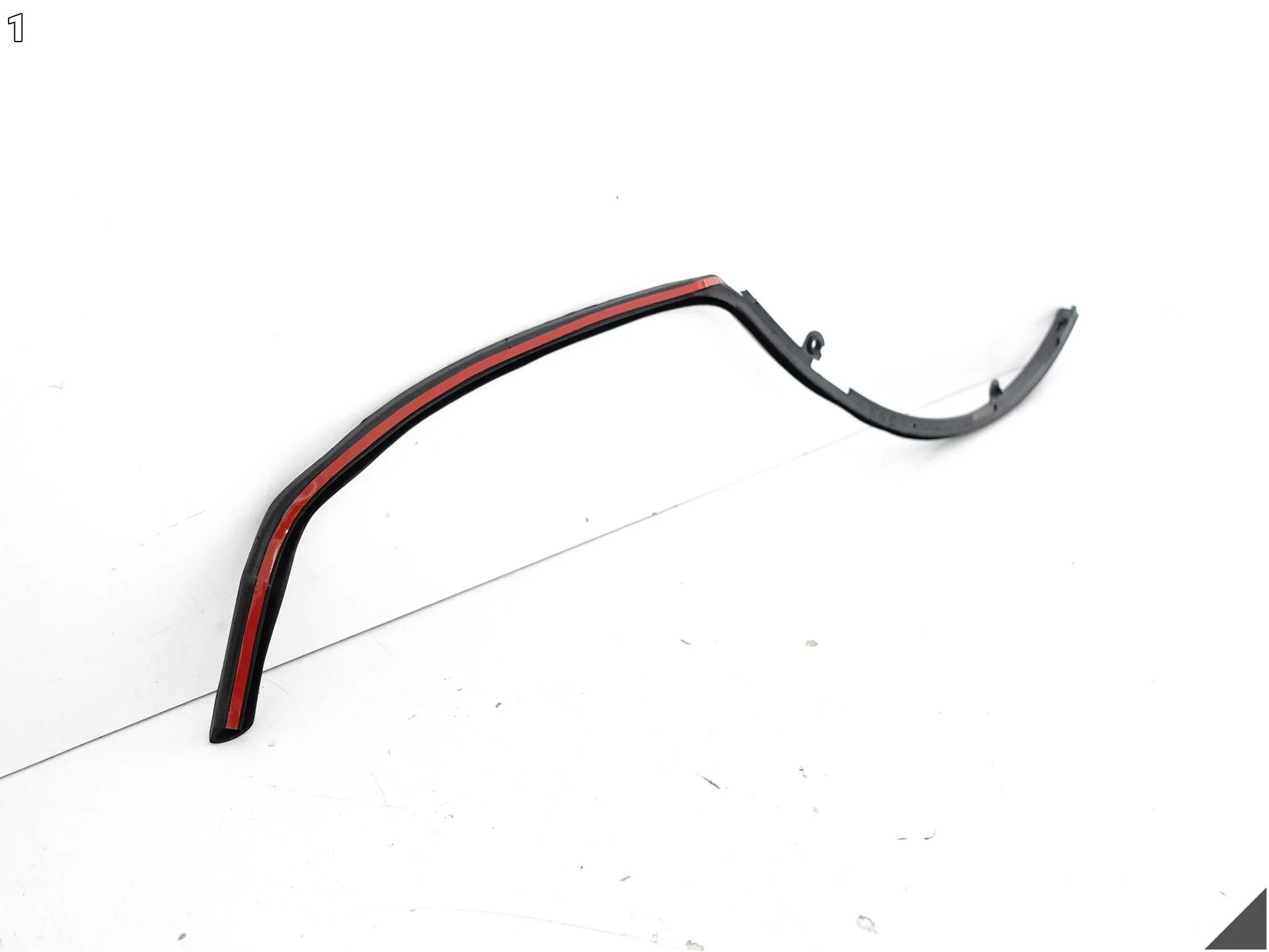 BMW X5 X5M F15 F85 13-18 DRZWI USZCZELKA LISTWA SŁUPKA C PRAWA 7305546 BMW X5 X5M F15 F85 13-18 DRZWI USZCZELKA LISTWA SŁUPKA C PRAWA 7305546 - obrazek 2