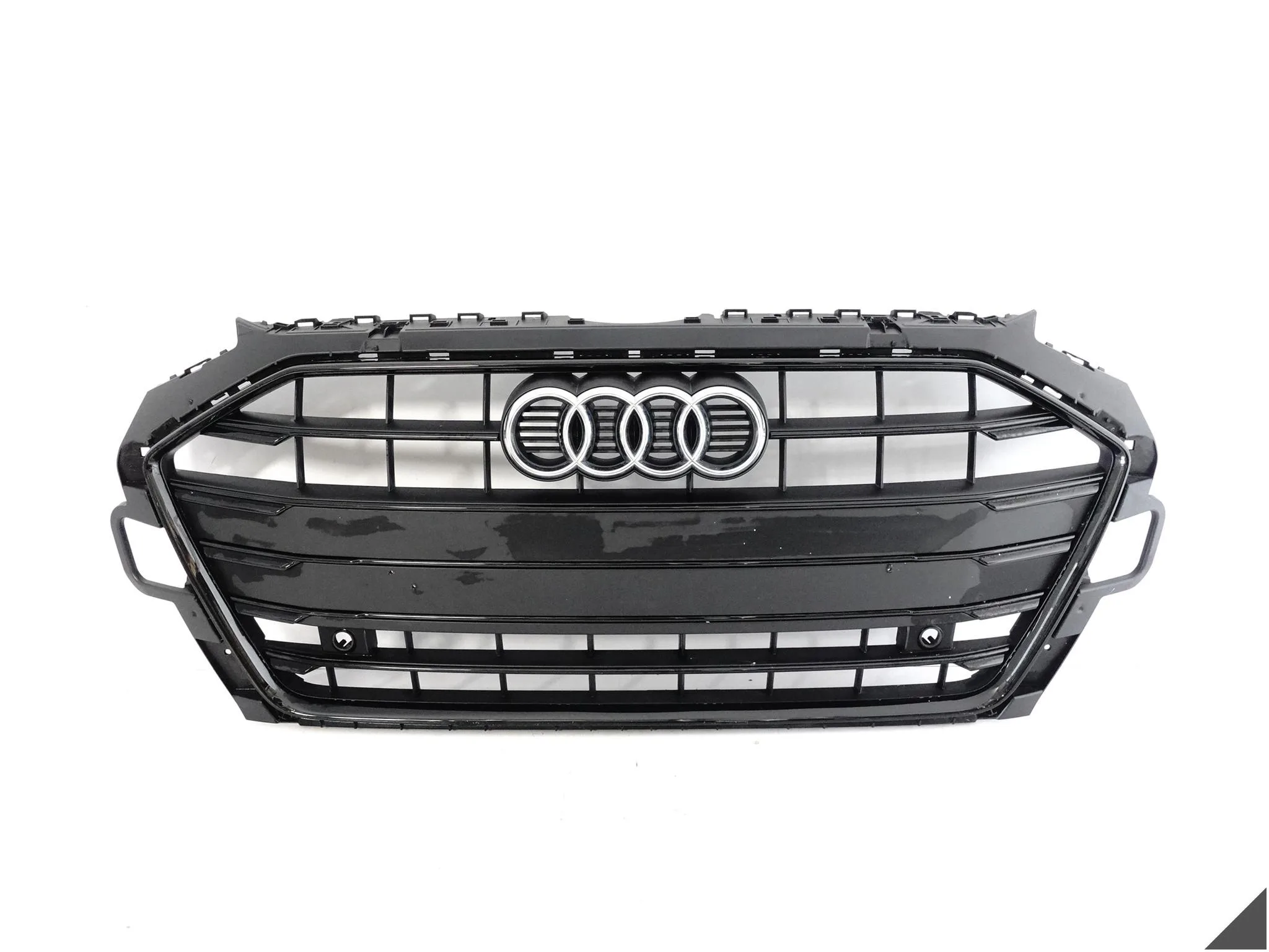 AUDI A4 B9 8W0 LIFT 19-24 ZWYKŁY / BASIS GRILL ATRAPA W ZDERZAK PRZÓD PDC AUDI A4 B9 8W0 LIFT 19-24 ZWYKŁY / BASIS GRILL ATRAPA W ZDERZAK PRZÓD PDC