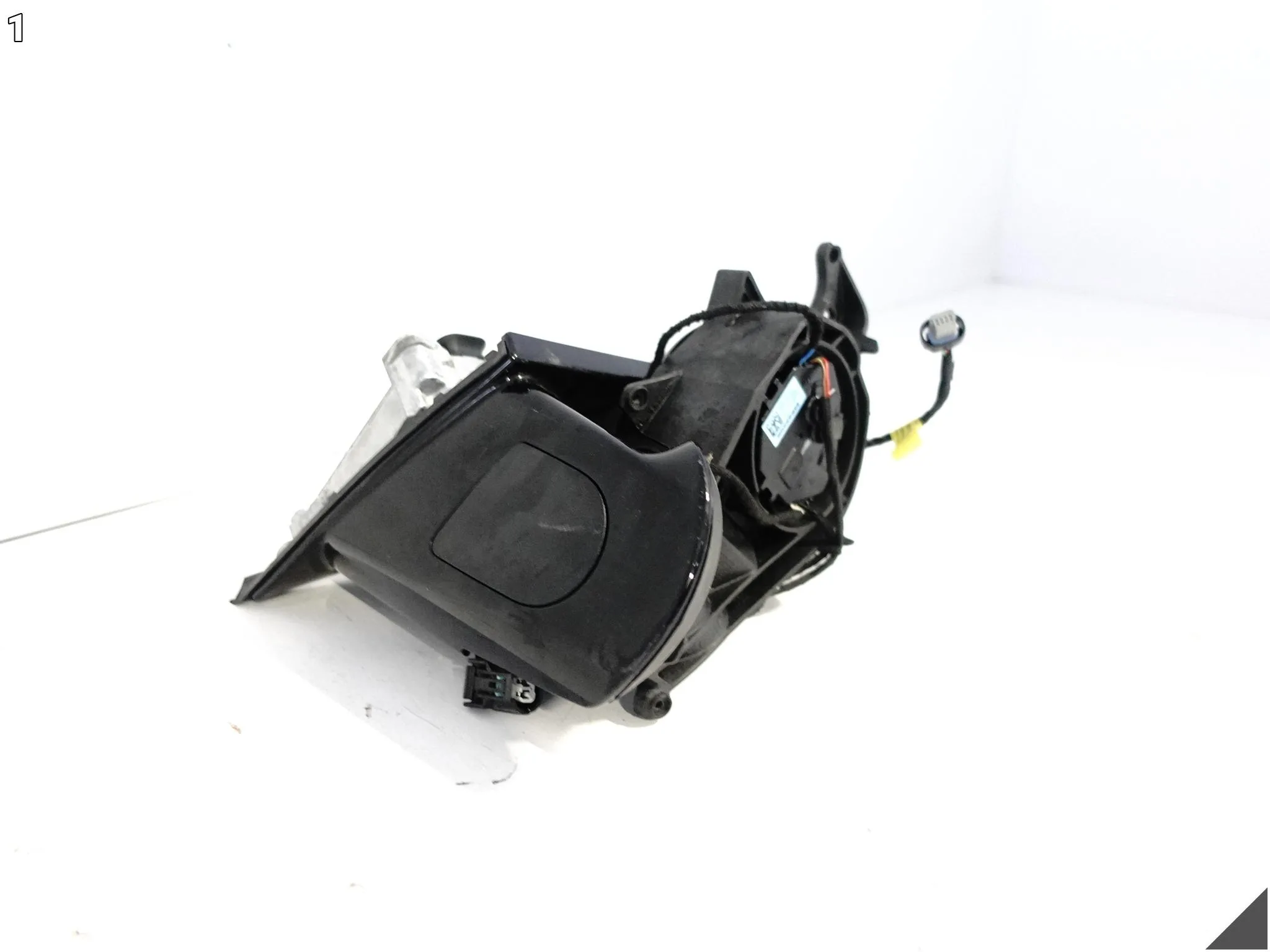 BMW X3M X3 M G01 F97 M-POWER 17-25 STELAŻ LUSTERKA ZEWNĘTRZNEGO PRAWY 9 PIN BMW X3M X3 M G01 F97 M-POWER 17-25 STELAŻ LUSTERKA ZEWNĘTRZNEGO PRAWY 9 PIN - obrazek 2