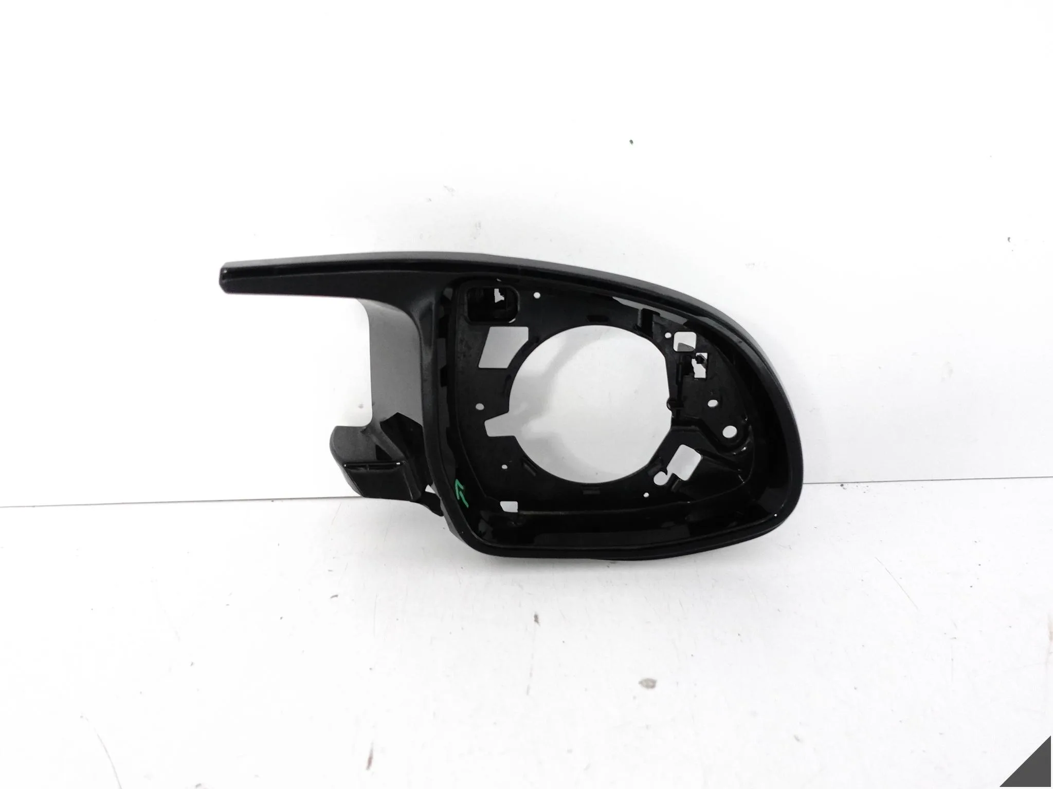BMW X3M X3 M G01 F97 X4M X4 M G02 F98 M-POWER RAMKA OBUDOWA LUSTERKA PRAWA BMW X3M X3 M G01 F97 X4M X4 M G02 F98 M-POWER RAMKA OBUDOWA LUSTERKA PRAWA