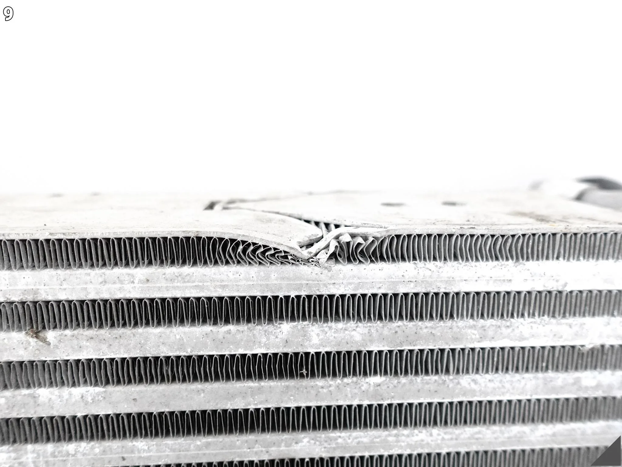 BMW X3 G01 X4 G02 INTERCOOLER CHŁODNICA POWIETRZA DOŁADOWUJĄCEGO PRZÓD BMW X3 G01 X4 G02 INTERCOOLER CHŁODNICA POWIETRZA DOŁADOWUJĄCEGO PRZÓD - obrazek 10