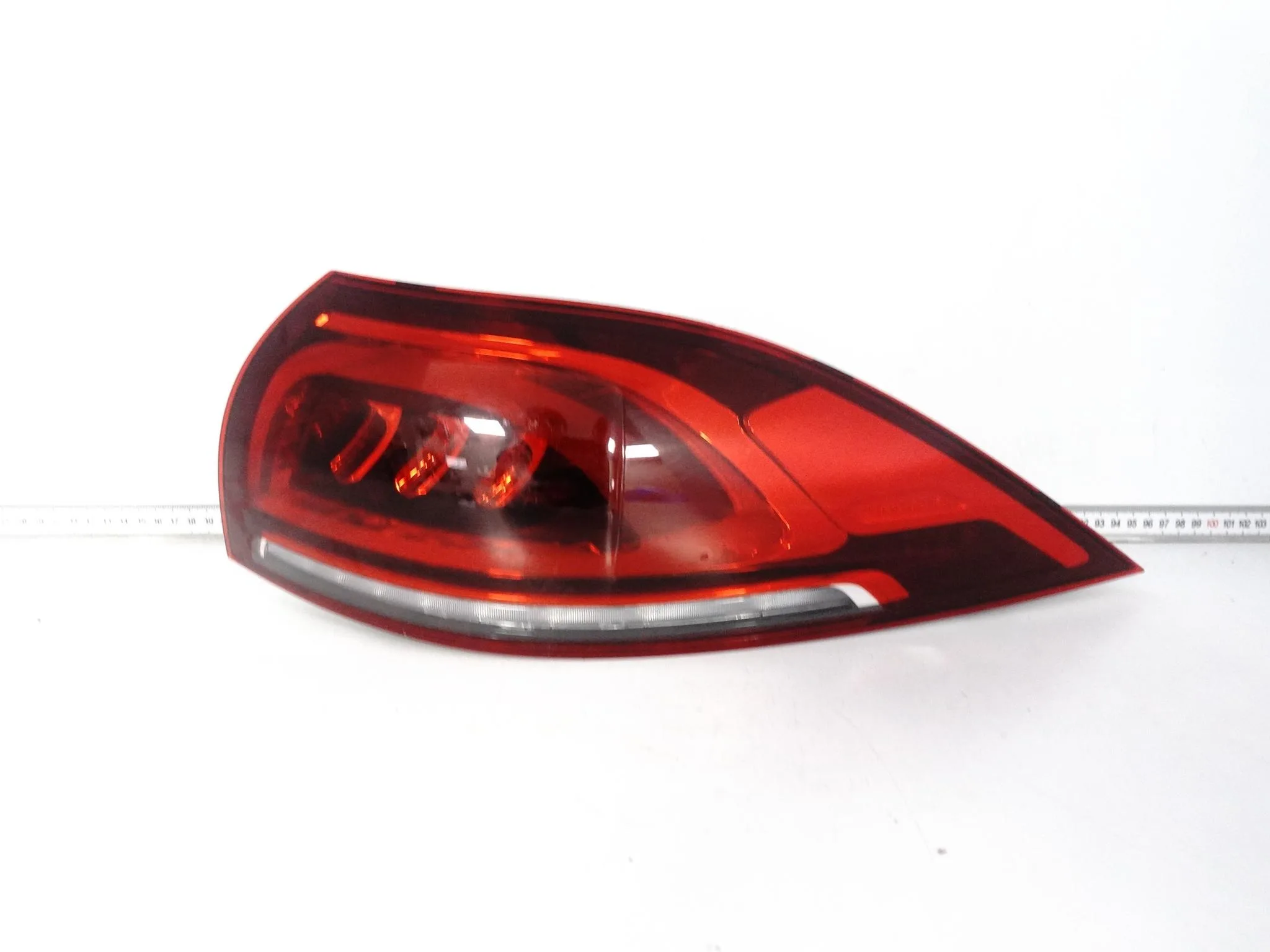 MERCEDES GLE W167 19-23 LAMPA LED PRAWA W BŁOTNIK TYŁ EUROPA MERCEDES GLE W167 19-23 LAMPA LED PRAWA W BŁOTNIK TYŁ EUROPA