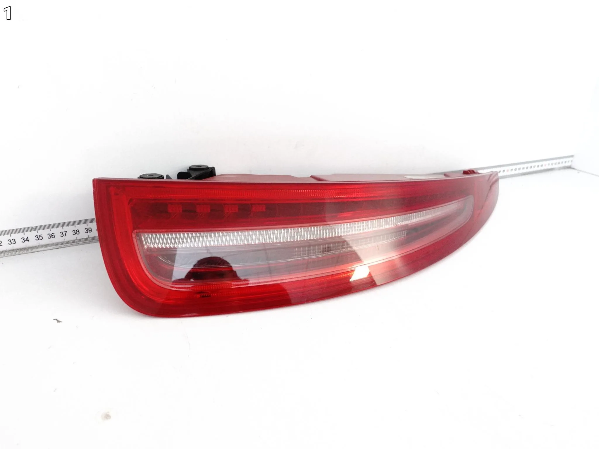 PORSCHE 911 991 MK1 CARERRA 4 4S 11-15 LED LAMPA W BŁOTNIK PRAWA TYŁ EUROPA PORSCHE 911 991 MK1 CARERRA 4 4S 11-15 LED LAMPA W BŁOTNIK PRAWA TYŁ EUROPA - obrazek 2