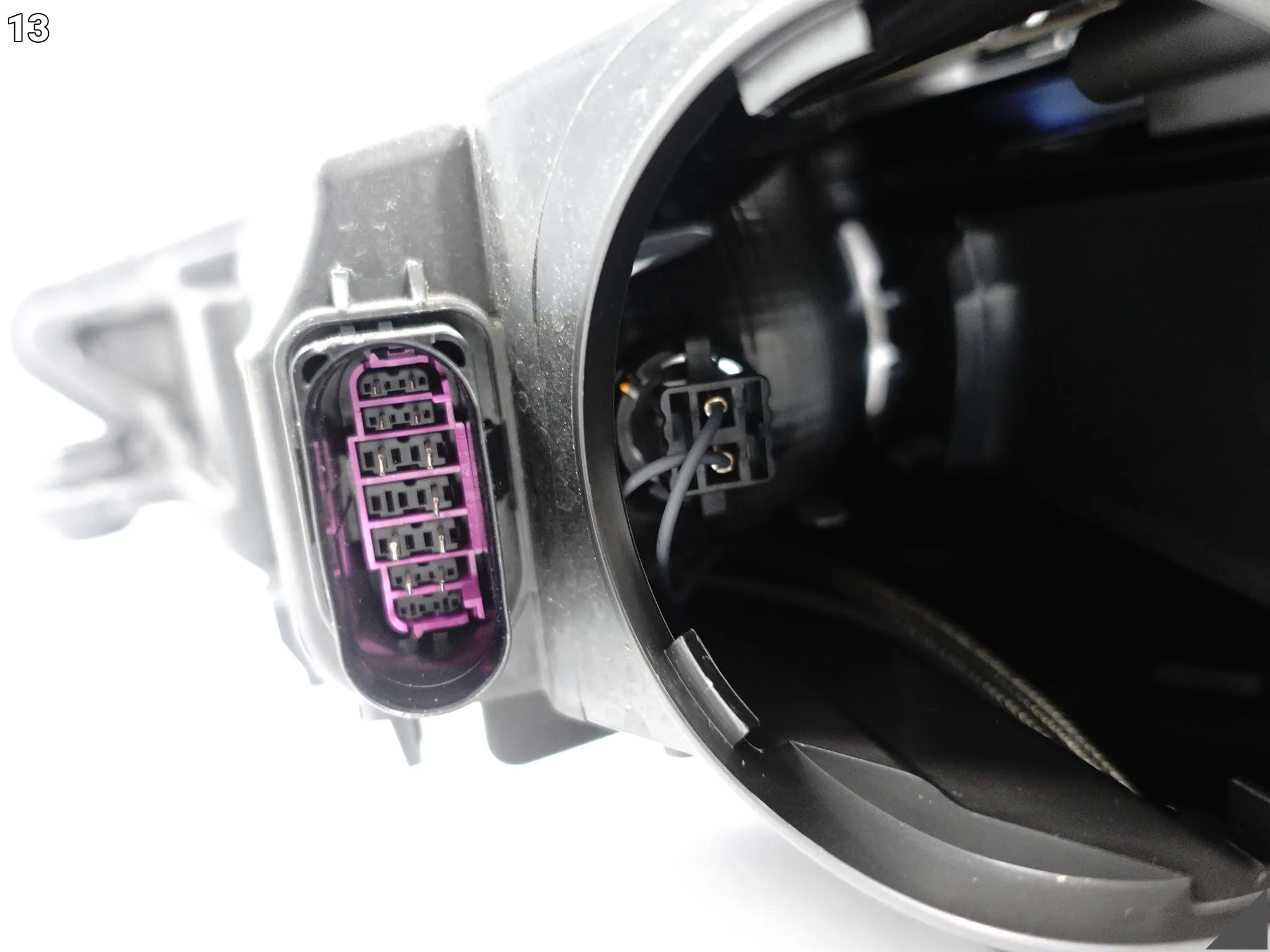 AUDI A3 S3 RS3 8V0 12-16 LAMPA XENON + LED NIESKRĘTNA PRAWA PRZÓD EUROPA AUDI A3 S3 RS3 8V0 12-16 LAMPA XENON + LED NIESKRĘTNA PRAWA PRZÓD EUROPA - obrazek 14