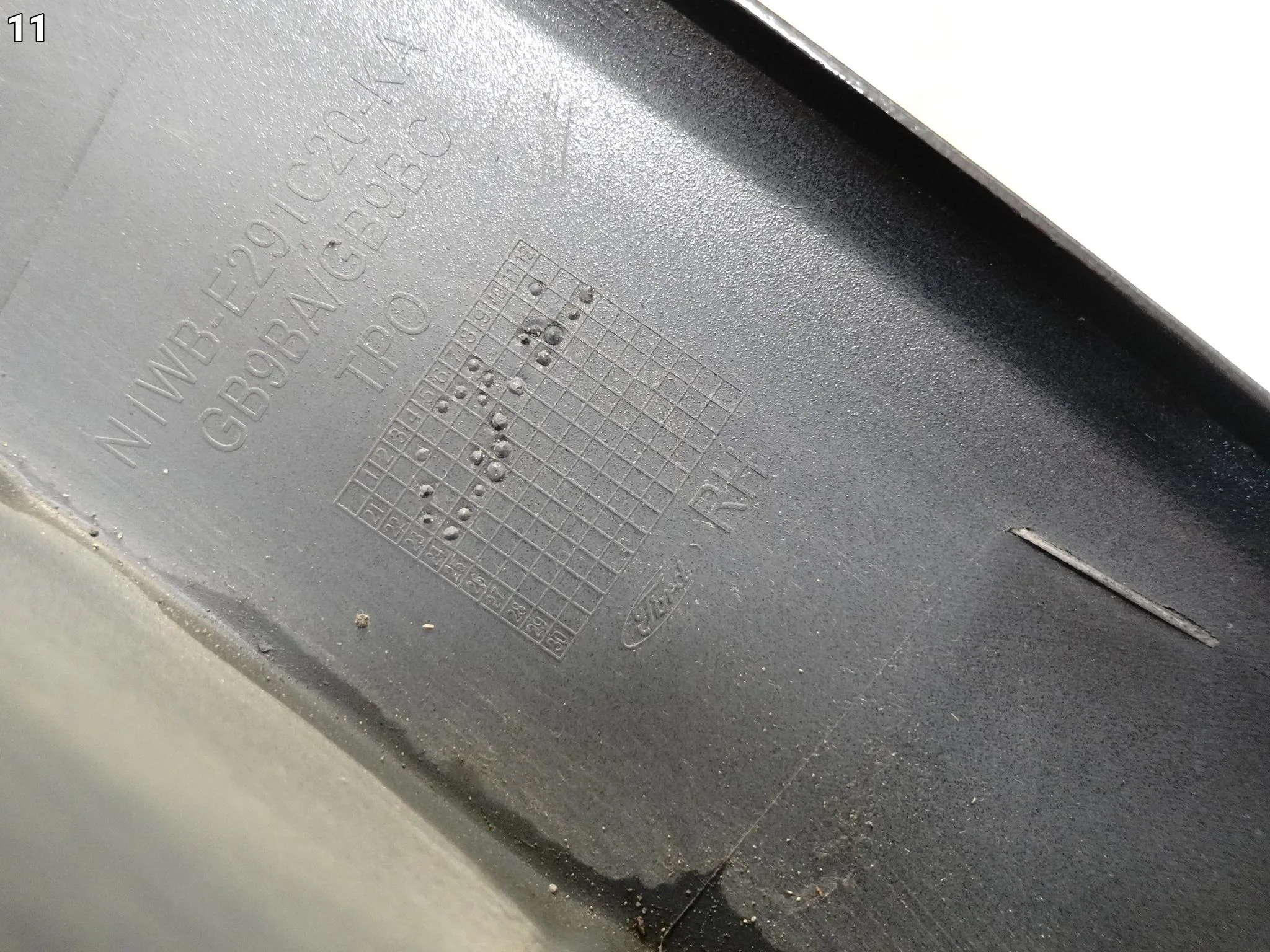 FORD RANGER VI 6 P703 RA 21- LISTWA NAKŁADKA OSŁONA NA BŁOTNIK TYŁ PRAWA FORD RANGER VI 6 P703 RA 21- LISTWA NAKŁADKA OSŁONA NA BŁOTNIK TYŁ PRAWA - obrazek 12