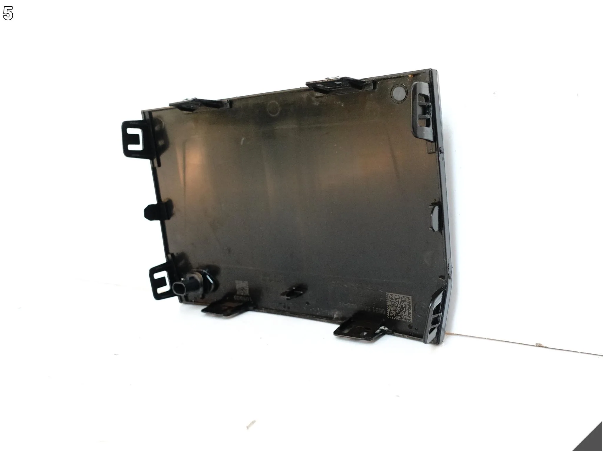 BMW X1 U11 M-PAKIET / ZWYKŁY 22- ZAŚLEPKA OSŁONA RADARU CZUJNIKA ACC 5A076D5 BMW X1 U11 M-PAKIET / ZWYKŁY 22- ZAŚLEPKA OSŁONA RADARU CZUJNIKA ACC 5A076D5 - obrazek 6