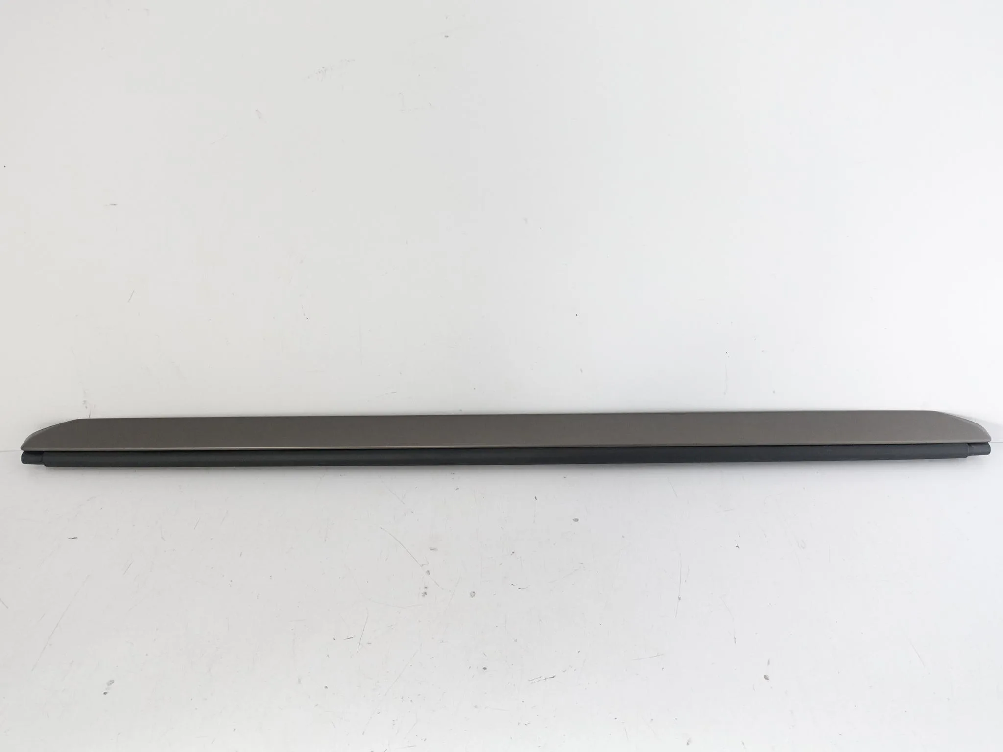 MERCEDES G-KLASA W465 24- GÓRNA LISTWA USZCZELKA BLENDA DACH SZYBA PRZÓD MERCEDES G-KLASA W465 24- GÓRNA LISTWA USZCZELKA BLENDA DACH SZYBA PRZÓD