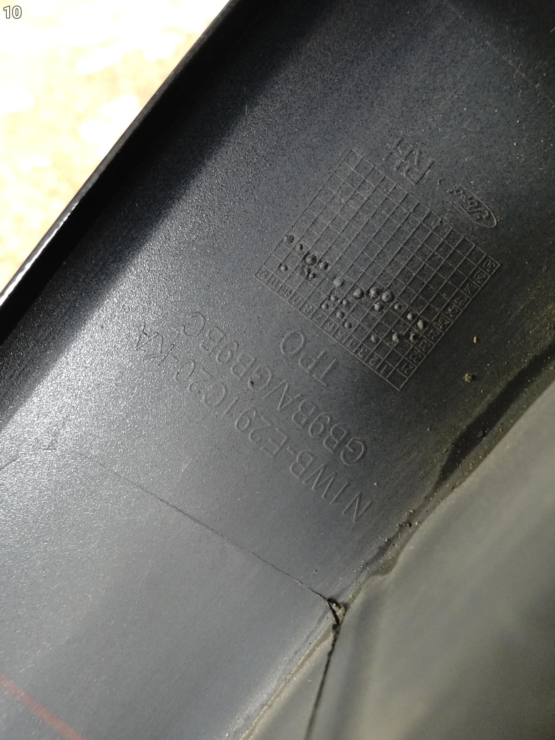FORD RANGER VI 6 P703 RA 21- LISTWA NAKŁADKA OSŁONA NA BŁOTNIK TYŁ PRAWA FORD RANGER VI 6 P703 RA 21- LISTWA NAKŁADKA OSŁONA NA BŁOTNIK TYŁ PRAWA - obrazek 11