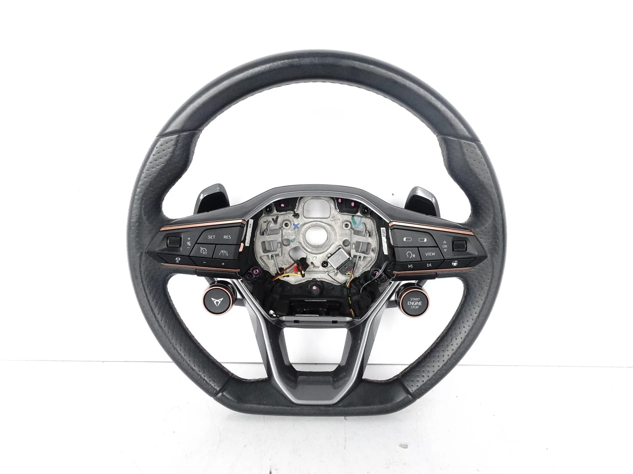 CUPRA LEON 5FA FORMENTOR 5FF KIEROWNICA WIELOFUNKCYJNA SKÓRA ŁOPATKI XEY CUPRA LEON 5FA FORMENTOR 5FF KIEROWNICA WIELOFUNKCYJNA SKÓRA ŁOPATKI XEY