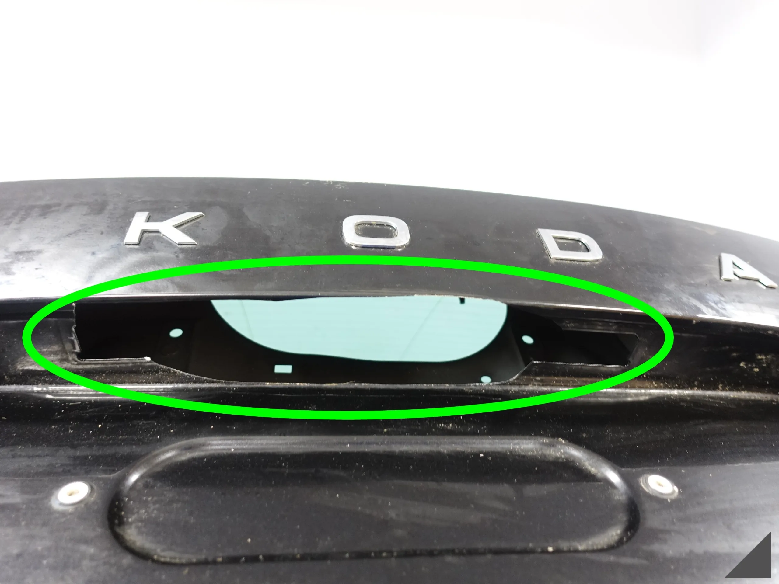 SKODA OCTAVIA IV 4 5E7 20- KOMBI KLAPA POKRYWA BAGAŻNIKA TYŁ + SZYBA SKODA OCTAVIA IV 4 5E7 20- KOMBI KLAPA POKRYWA BAGAŻNIKA TYŁ + SZYBA - obrazek 5