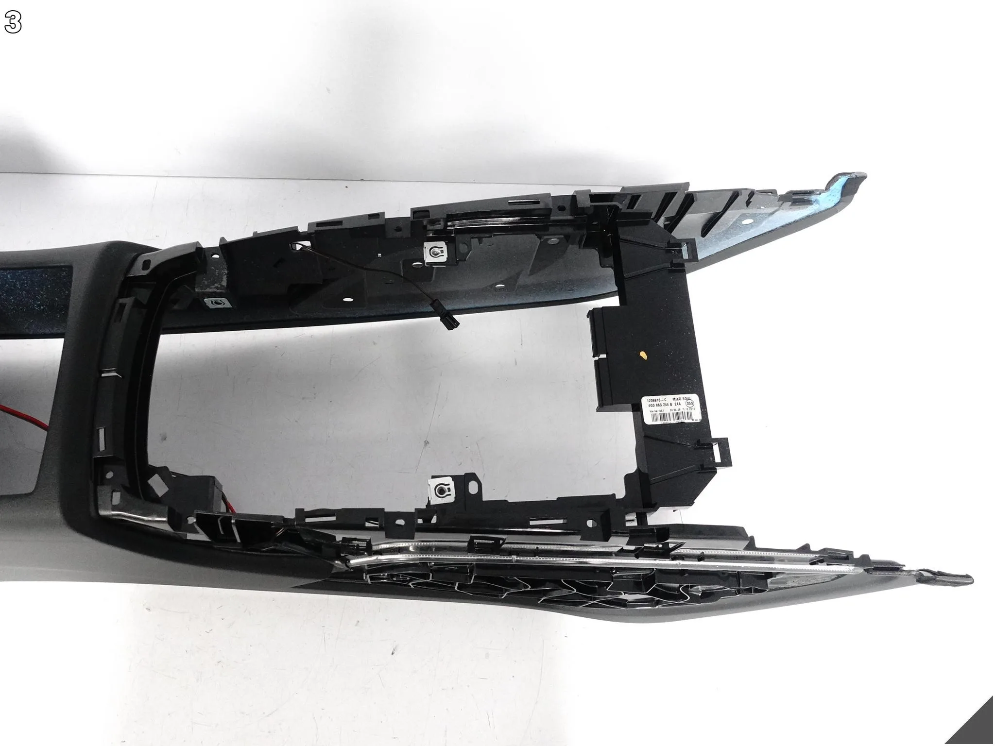 AUDI A7 S7 RS7 4G8 A6 S6 RS6 4G0 C7 10-18 TUNEL ŚRODKOWY PODŁOKIETNIK 24A AUDI A7 S7 RS7 4G8 A6 S6 RS6 4G0 C7 10-18 TUNEL ŚRODKOWY PODŁOKIETNIK 24A - obrazek 4