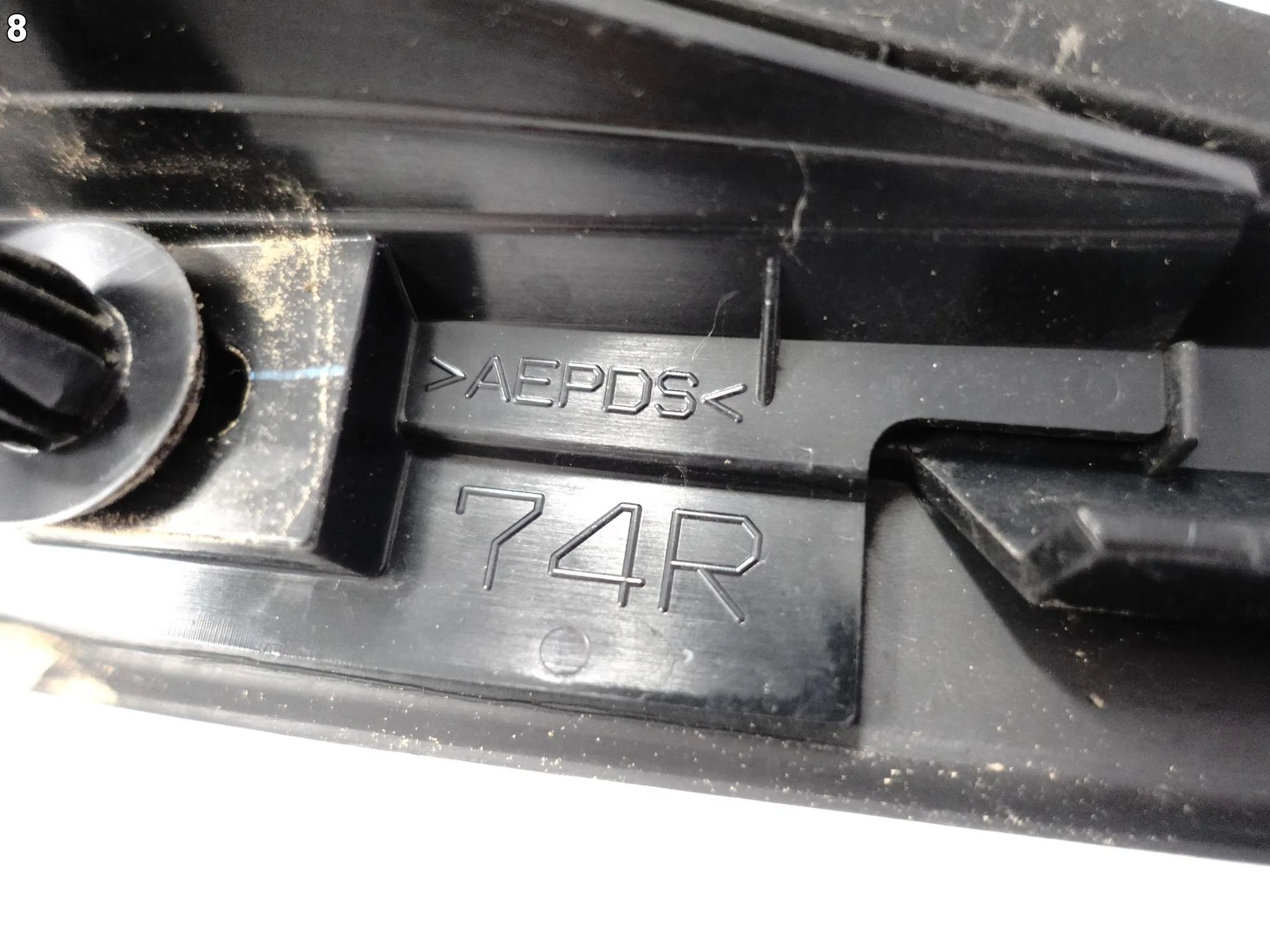 LEXUS RX RX450 RX350 IV 19-22 LIFT LISTWA SZYBY PRZEDNIEJ PRAWA PRZÓD LEXUS RX RX450 RX350 IV 19-22 LIFT LISTWA SZYBY PRZEDNIEJ PRAWA PRZÓD - obrazek 9