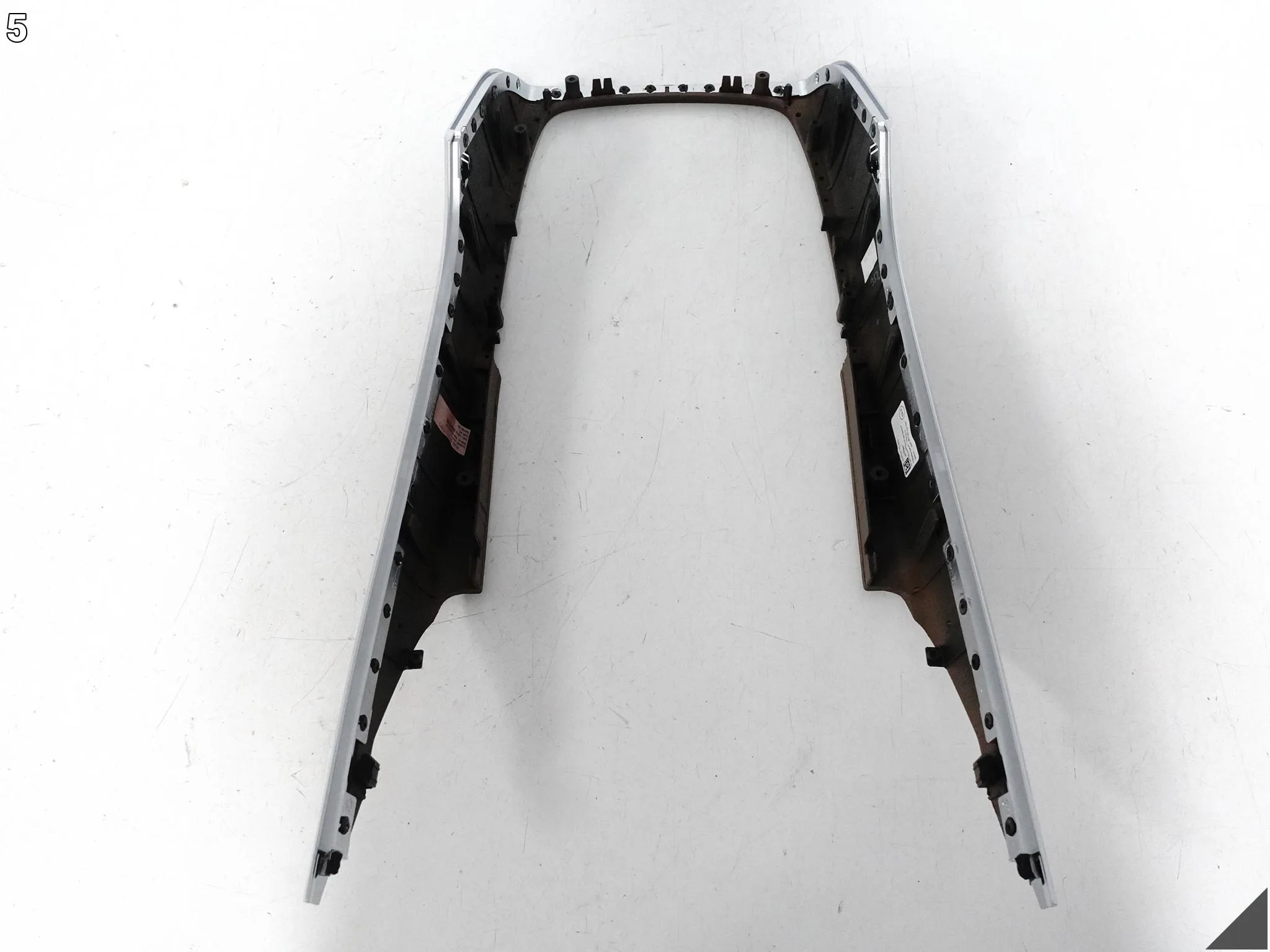AUDI A7 S7 RS7 4G8 A6 S6 RS6 4G0 C7 10-18 LISTWA DEKOR TUNEL ŚRODKOWY KB4 AUDI A7 S7 RS7 4G8 A6 S6 RS6 4G0 C7 10-18 LISTWA DEKOR TUNEL ŚRODKOWY KB4 - obrazek 6