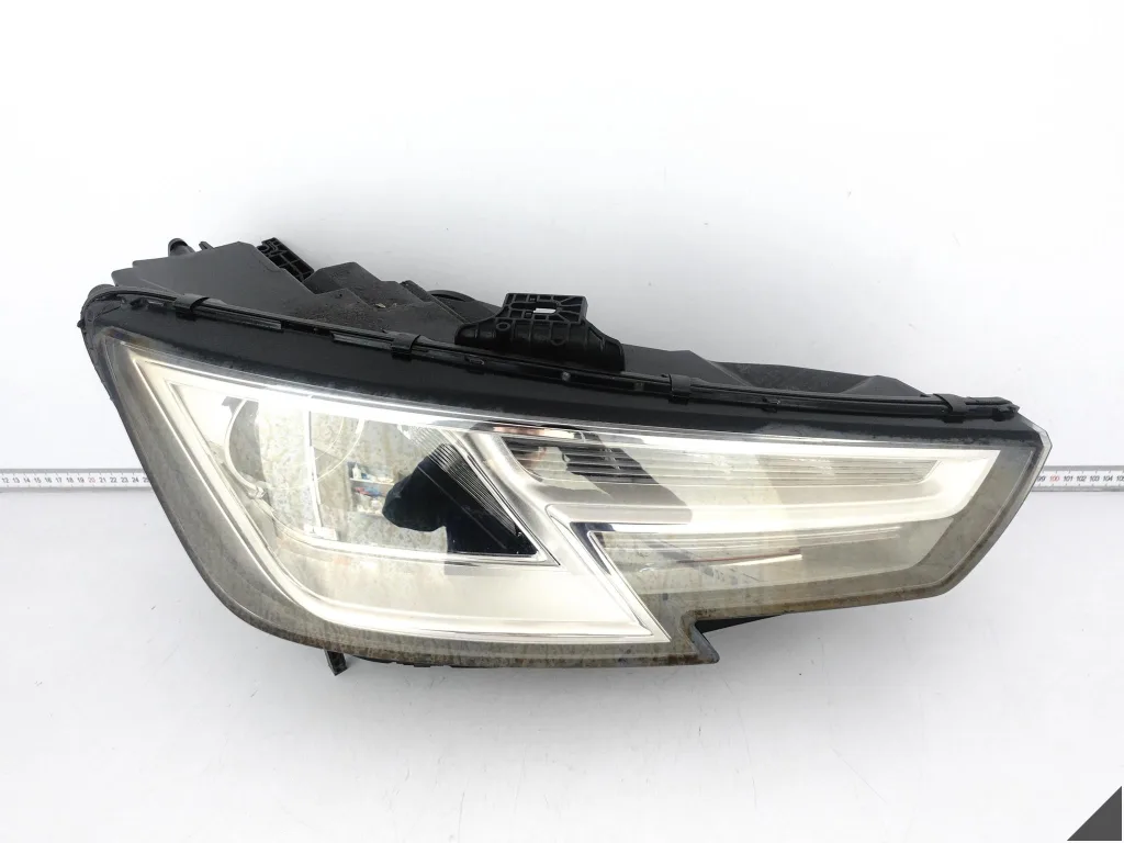 AUDI A4 S4 8W0 B9 15-19 LAMPA HEADLIGHT XENON + LED PRAWA PRZÓD EUROPA AUDI A4 S4 8W0 B9 15-19 LAMPA HEADLIGHT XENON + LED PRAWA PRZÓD EUROPA