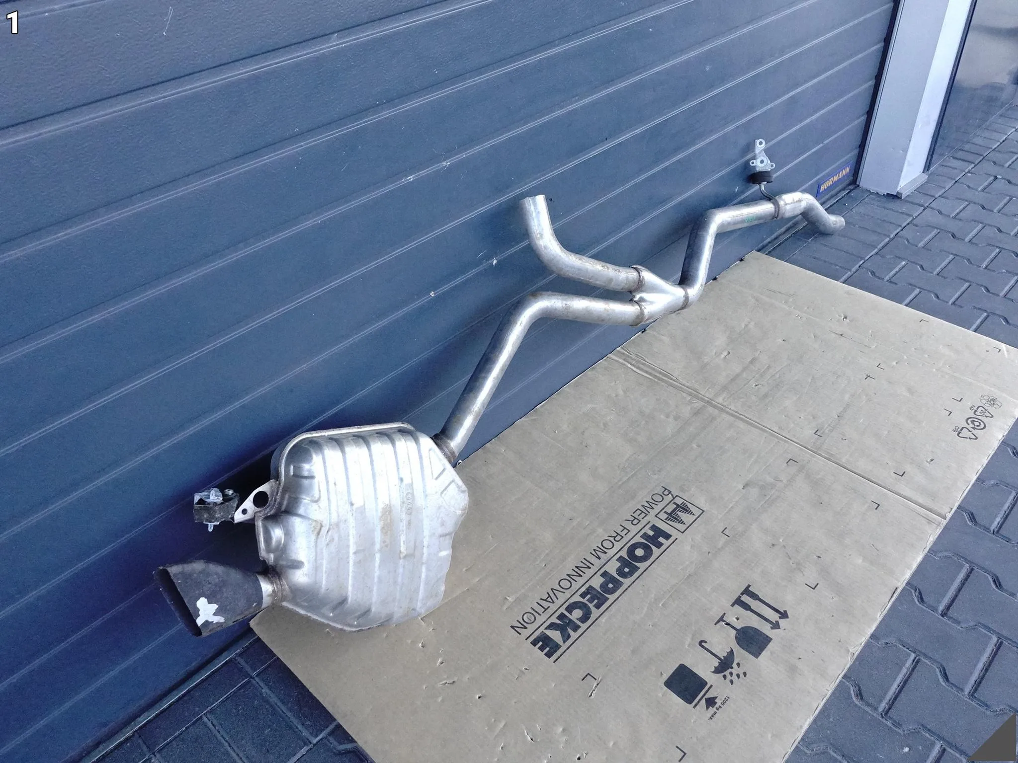 AUDI A7 4G8 A6 4G0 C7 10-18 WYDECH TŁUMIK UKŁAD WYDECHOWY LEWY TYŁ 3.0 TDI AUDI A7 4G8 A6 4G0 C7 10-18 WYDECH TŁUMIK UKŁAD WYDECHOWY LEWY TYŁ 3.0 TDI - obrazek 2