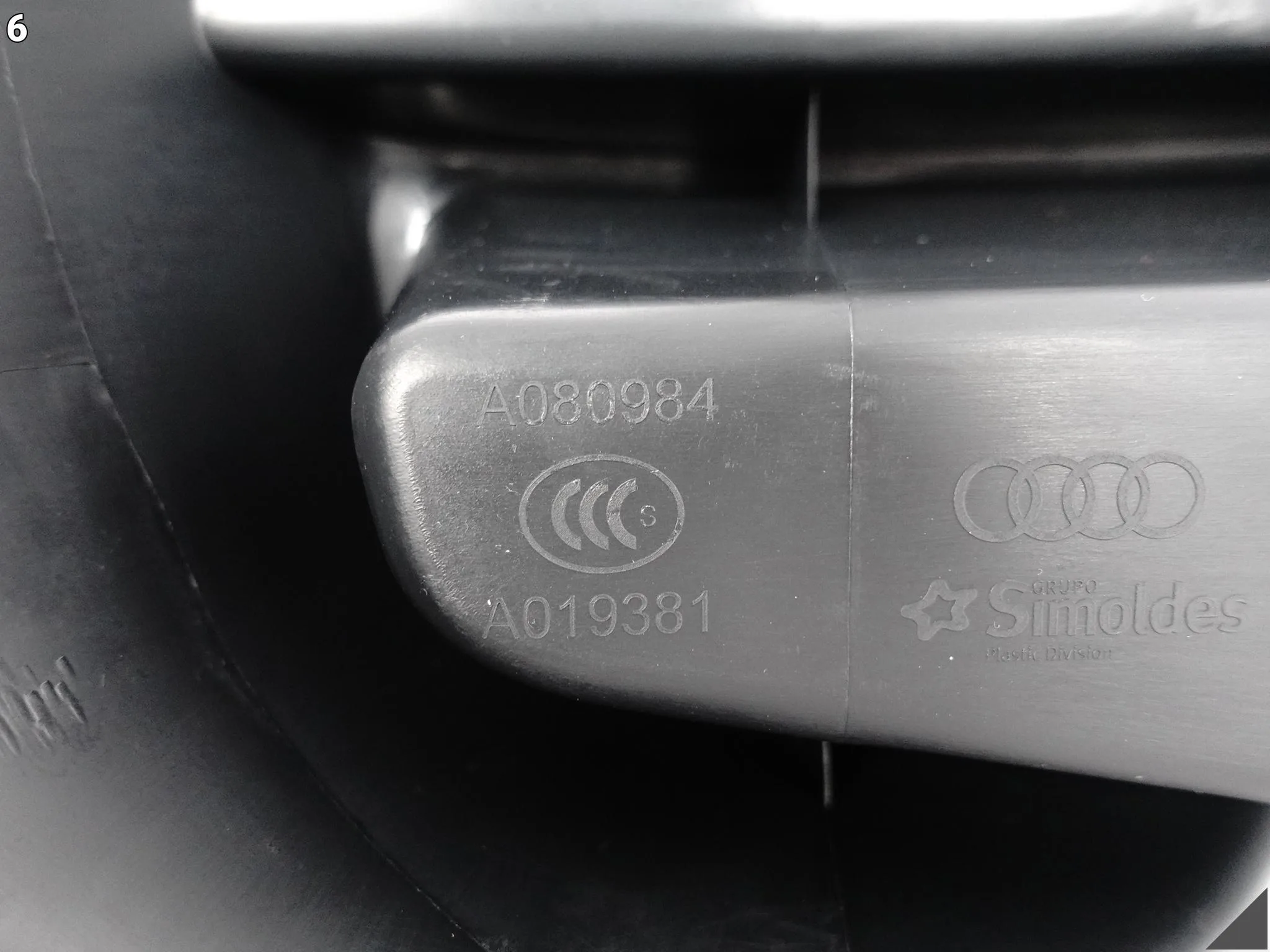 AUDI Q3 II 83A F3 18-25 OSŁONA LISTWA POSZYCIE PRÓG SŁUPEK TYŁ PRAWA 4PK AUDI Q3 II 83A F3 18-25 OSŁONA LISTWA POSZYCIE PRÓG SŁUPEK TYŁ PRAWA 4PK - obrazek 7