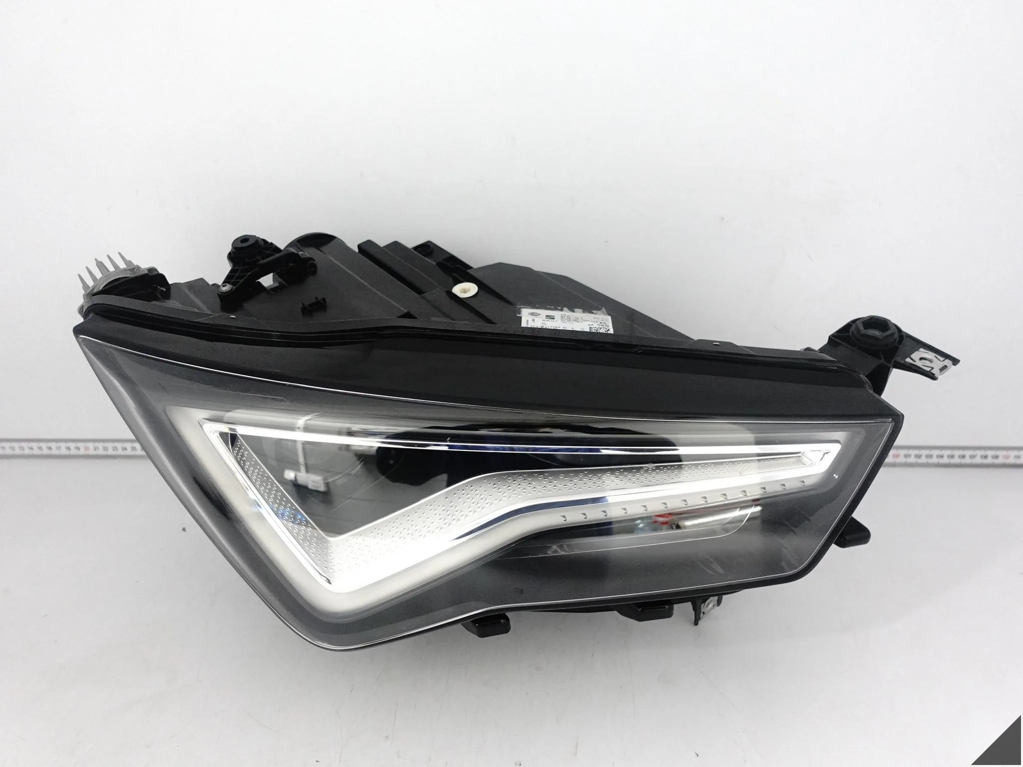 SEAT CUPRA ATECA 575 576 LIFT 20- LAMPA FULL LED PRAWA PRZÓD EUROPA SEAT CUPRA ATECA 575 576 LIFT 20- LAMPA FULL LED PRAWA PRZÓD EUROPA