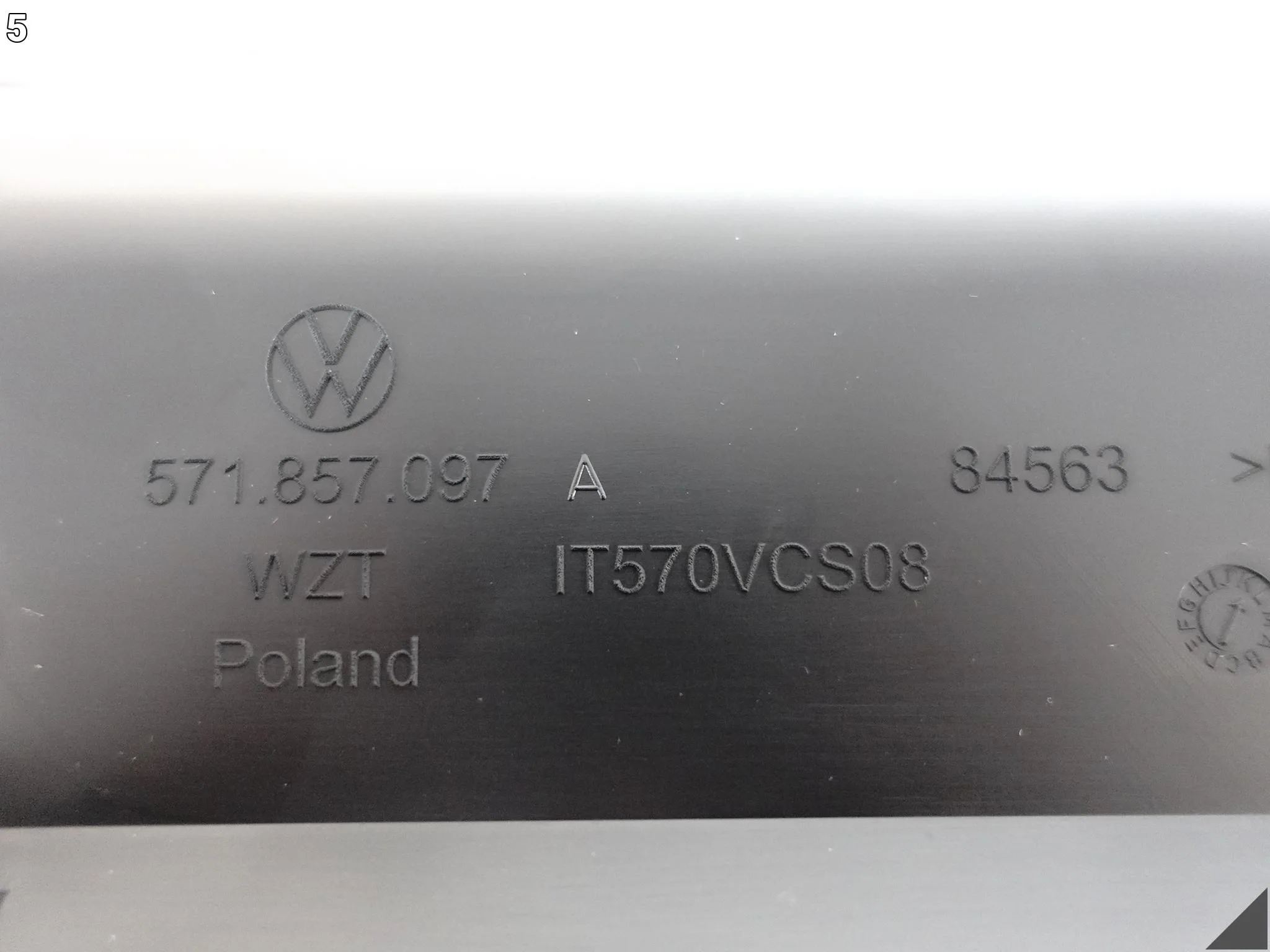 VW TIGUAN CT1 III 571 24- SCHOWEK PASAŻERA W KOKPIT DESKA ROZDZIELCZA EU VW TIGUAN CT1 III 571 24- SCHOWEK PASAŻERA W KOKPIT DESKA ROZDZIELCZA EU - obrazek 6