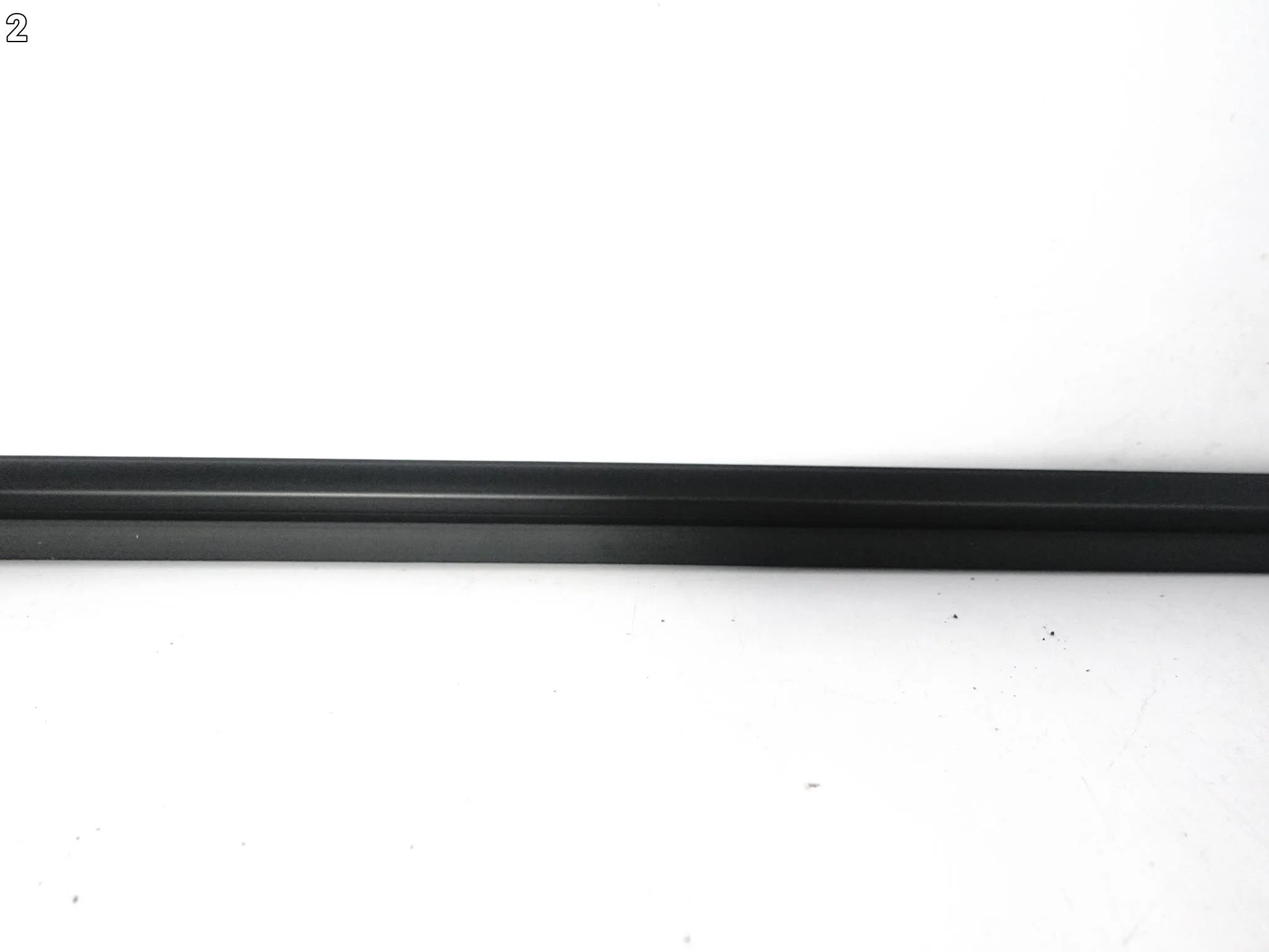 TOYOTA AYGO X AB70 21- LISTWA ZGARNIAJĄCA SZYBY PRZÓD PRAWA 68160-0H090 TOYOTA AYGO X AB70 21- LISTWA ZGARNIAJĄCA SZYBY PRZÓD PRAWA 68160-0H090 - obrazek 3