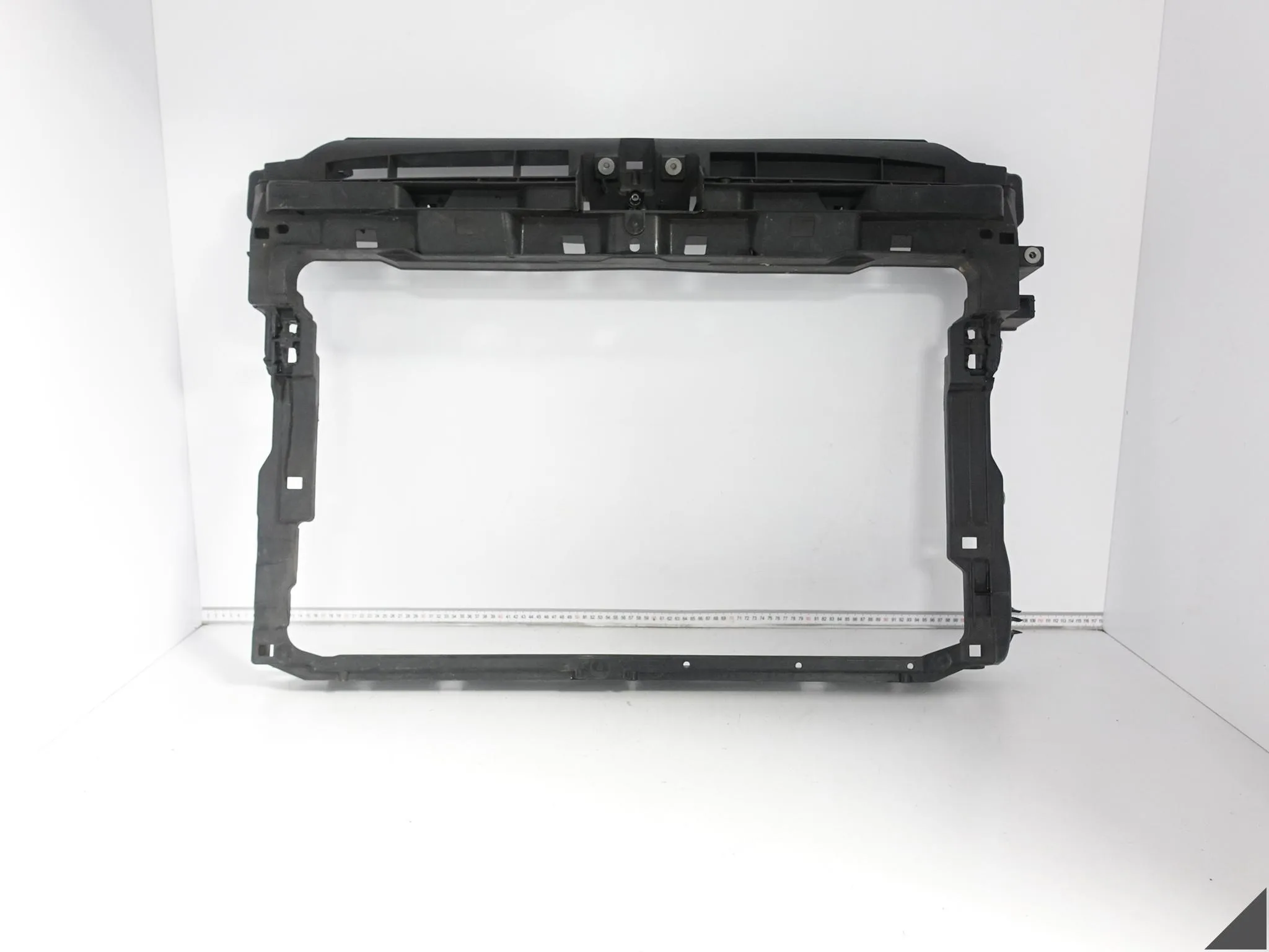 VW TOURAN 5TB 5TA (II GENERACJA) 15- WZMOCNIENIE PAS PRZÓD 5TA805588B VW TOURAN 5TB 5TA (II GENERACJA) 15- WZMOCNIENIE PAS PRZÓD 5TA805588B