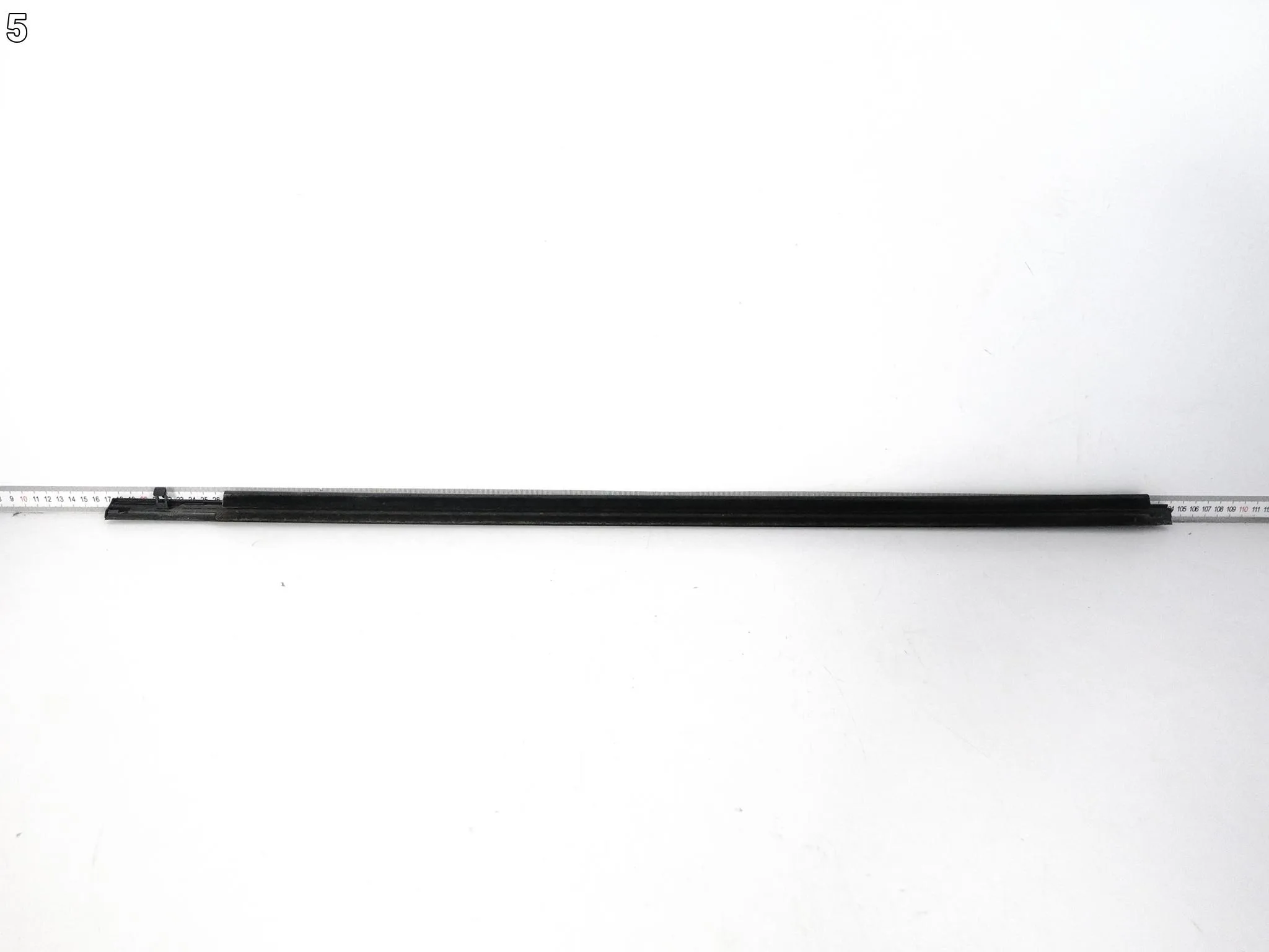 TOYOTA C-HR I 16-23 LIFT LISTWA ZGARNIAJĄCA SZYBY DRZWI PRZÓD PRAWA CHROM TOYOTA C-HR I 16-23 LIFT LISTWA ZGARNIAJĄCA SZYBY DRZWI PRZÓD PRAWA CHROM - obrazek 6