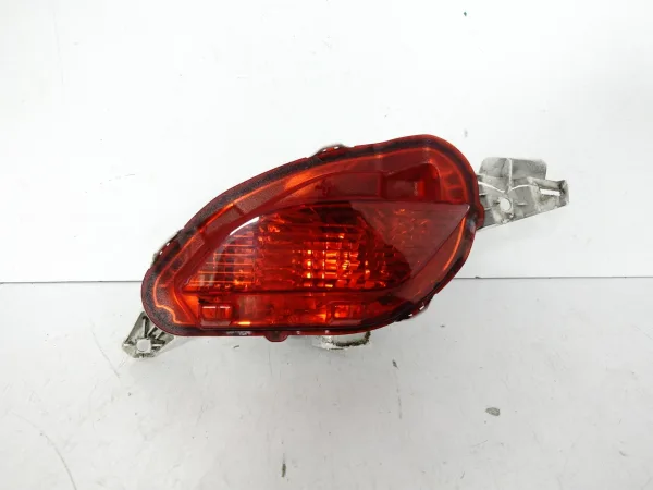 TOYOTA YARIS III LIFT 14-17 LAMPA ŚWIATŁO PRZECIWMGIELNE W ZDERZAK TYŁ LEWA TOYOTA YARIS III LIFT 14-17 LAMPA ŚWIATŁO PRZECIWMGIELNE W ZDERZAK TYŁ LEWA