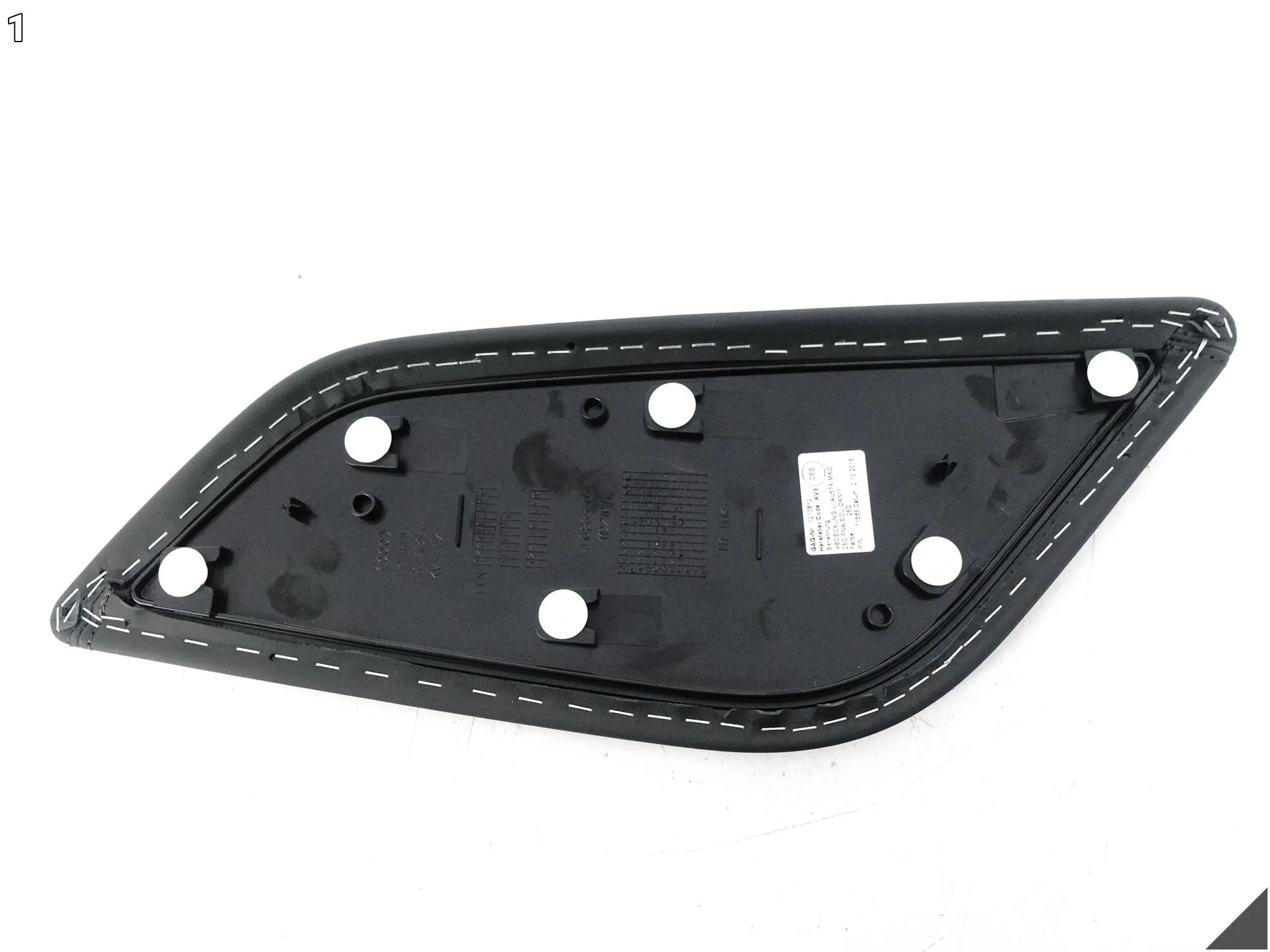 AUDI A7 S7 RS7 4G8 A6 S6 RS6 4G0 C7 10-18 BOCZEK ZAŚLEPKA TUNELU LEWA 25D AUDI A7 S7 RS7 4G8 A6 S6 RS6 4G0 C7 10-18 BOCZEK ZAŚLEPKA TUNELU LEWA 25D - obrazek 2