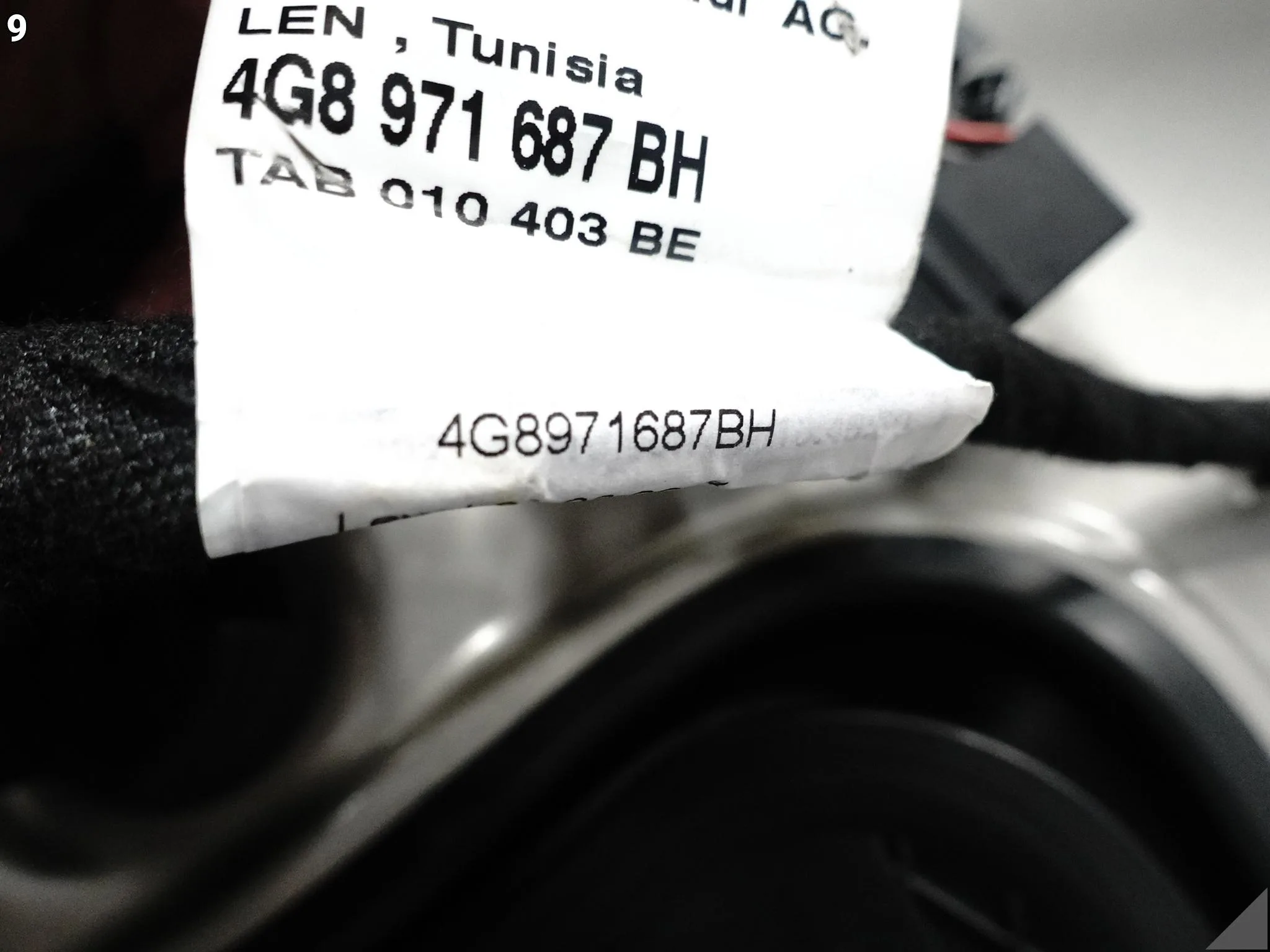 AUDI A7 S7 RS7 4G8 C7 10-18 DRZWI PRAWE TYŁ DEMONTAŻ KOLOR N3N3 AUDI A7 S7 RS7 4G8 C7 10-18 DRZWI PRAWE TYŁ DEMONTAŻ KOLOR N3N3 - obrazek 10