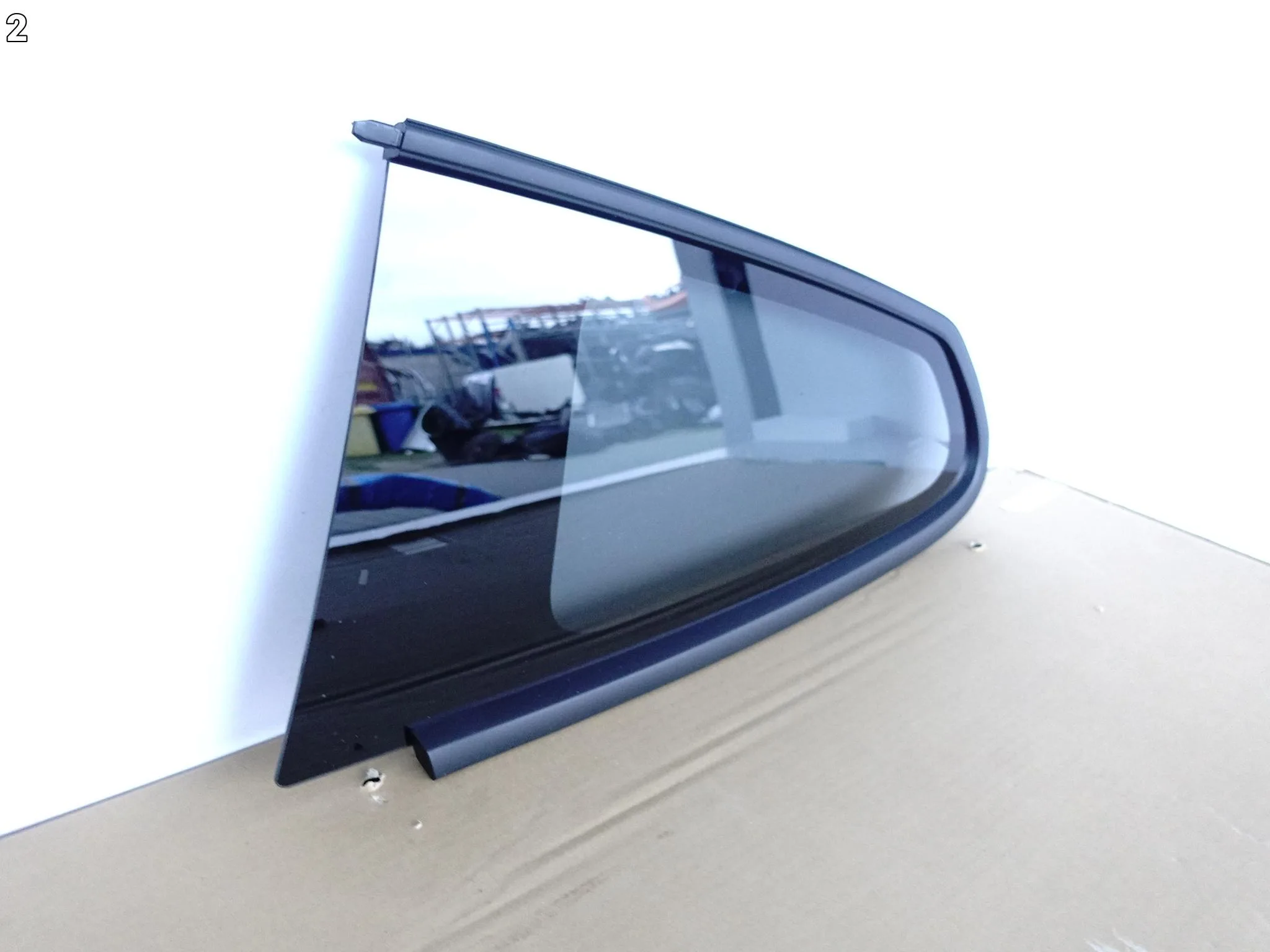 TOYOTA GR YARIS IV 4 XP210 LIFT 20- SZYBA KAROSERYJNA BOCZNA LEWA TYŁ ORG TOYOTA GR YARIS IV 4 XP210 LIFT 20- SZYBA KAROSERYJNA BOCZNA LEWA TYŁ ORG - obrazek 3