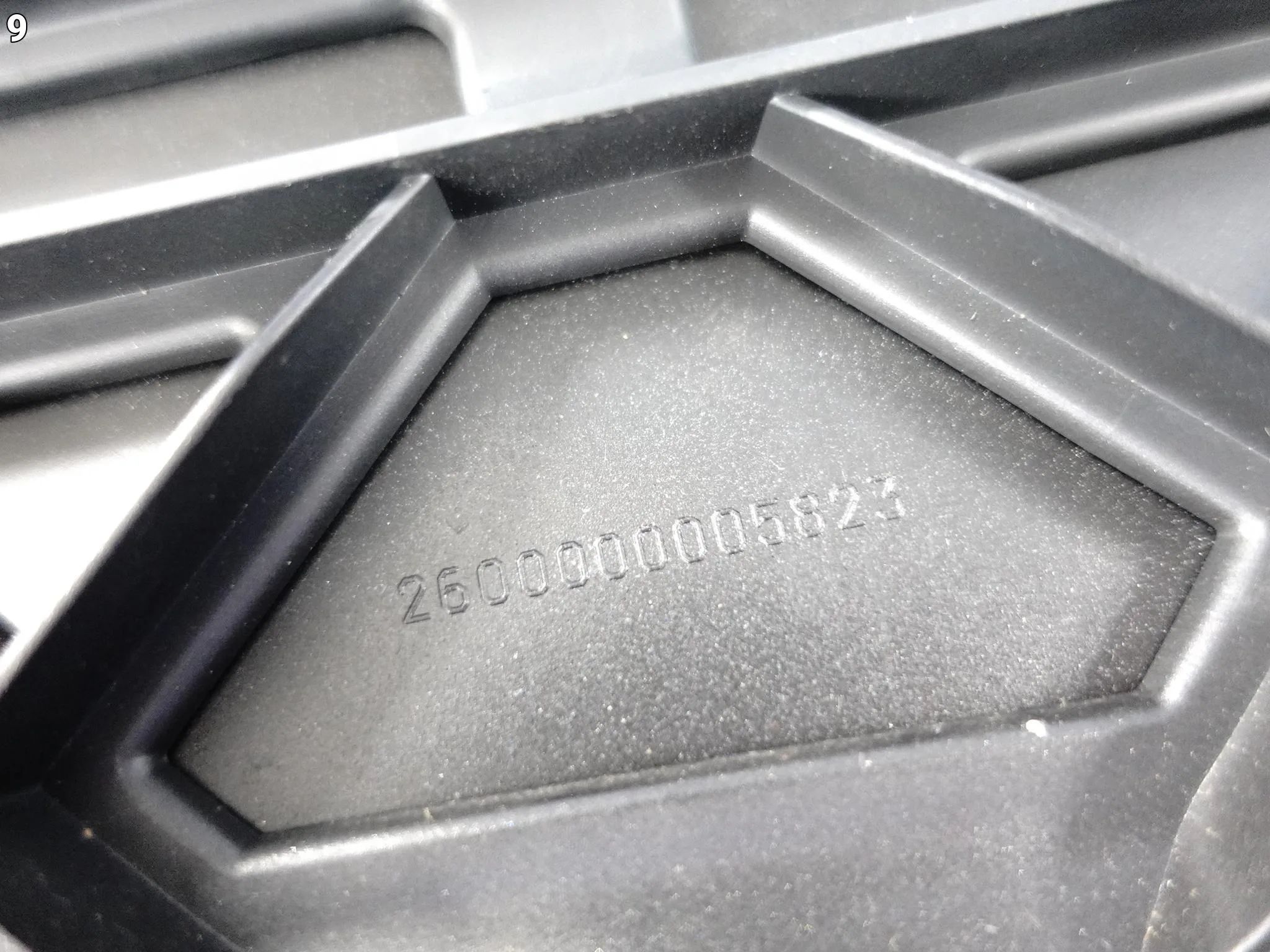 AUDI RSQ8 RS Q8 4M8 18- LISTWA OSŁONA NAKŁADKA NA DRZWI PRAWA TYŁ ORG AUDI RSQ8 RS Q8 4M8 18- LISTWA OSŁONA NAKŁADKA NA DRZWI PRAWA TYŁ ORG - obrazek 10