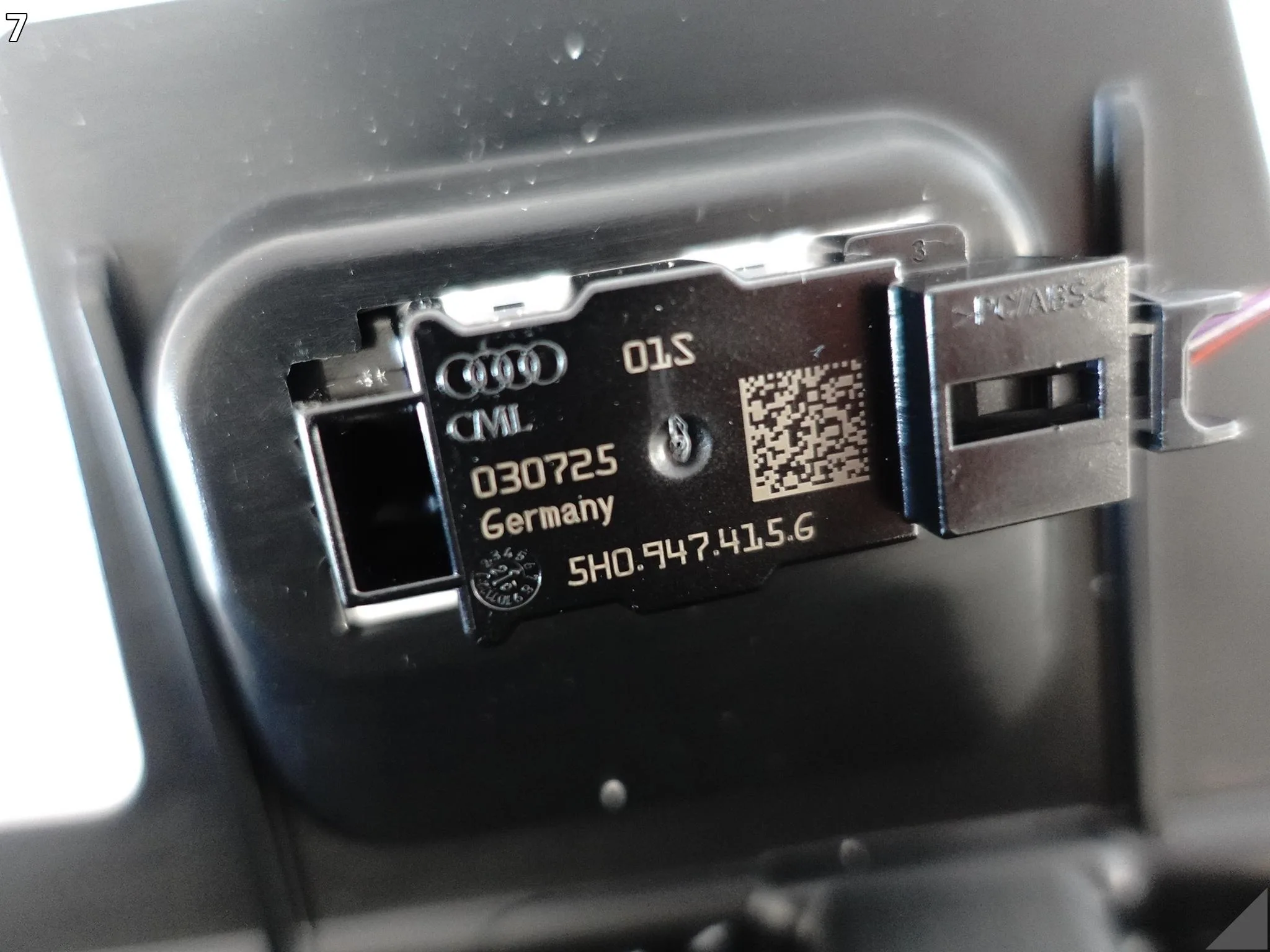 VW TIGUAN CT1 III 571 24- SCHOWEK PASAŻERA W KOKPIT DESKA ROZDZIELCZA EU VW TIGUAN CT1 III 571 24- SCHOWEK PASAŻERA W KOKPIT DESKA ROZDZIELCZA EU - obrazek 8