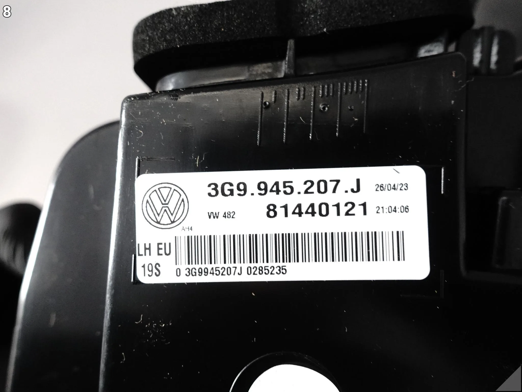 VW PASSAT VIII B8 3G9 VARIANT KOMBI 15-19 LAMPA LED W BŁOTNIK LEWA TYŁ EU VW PASSAT VIII B8 3G9 VARIANT KOMBI 15-19 LAMPA LED W BŁOTNIK LEWA TYŁ EU - obrazek 9