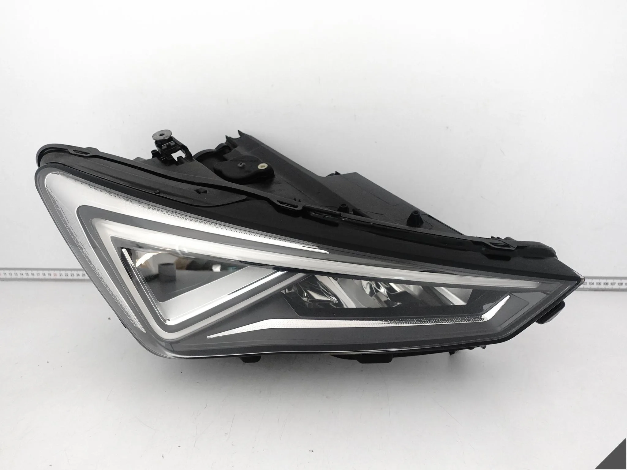 SEAT TARRACO 5FJ 18-24 LAMPA HEADLIGHT FULL LED PRAWA PRZÓD EUROPA SEAT TARRACO 5FJ 18-24 LAMPA HEADLIGHT FULL LED PRAWA PRZÓD EUROPA