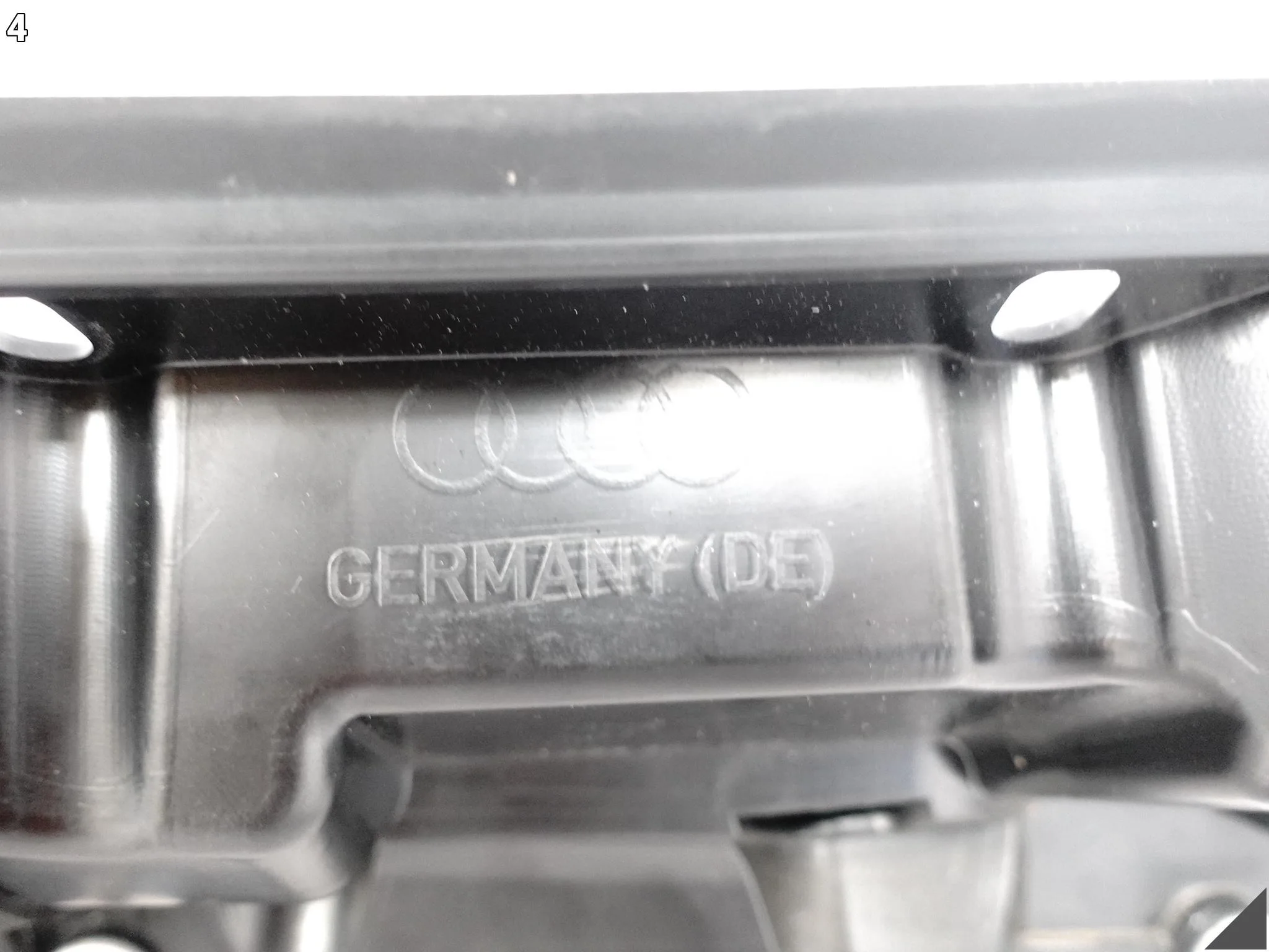 AUDI A7 S7 RS7 4G8 C7 10-18 BLENDA DOKŁADKA KLAPY BAGAŻNIKA TYŁ KOLOR N3N3 AUDI A7 S7 RS7 4G8 C7 10-18 BLENDA DOKŁADKA KLAPY BAGAŻNIKA TYŁ KOLOR N3N3 - obrazek 5