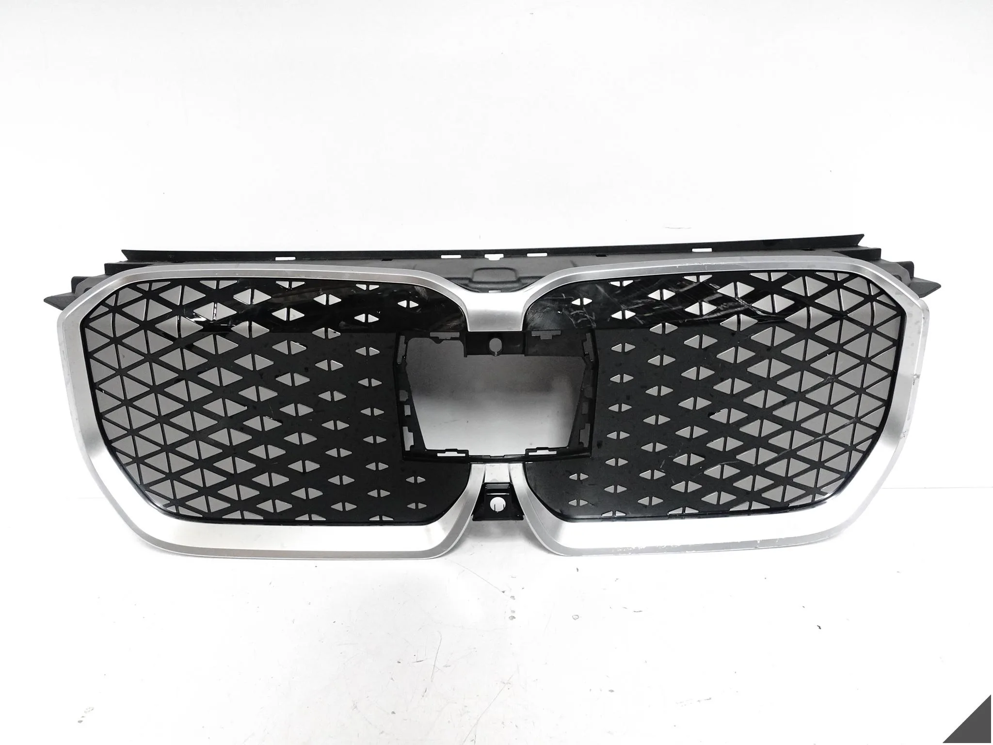BMW X1 U11 M-PAKIET / MSP 22- ATRAPA GRILL NERKI ZDERZAKA PRZÓD (PDC) BMW X1 U11 M-PAKIET / MSP 22- ATRAPA GRILL NERKI ZDERZAKA PRZÓD (PDC)